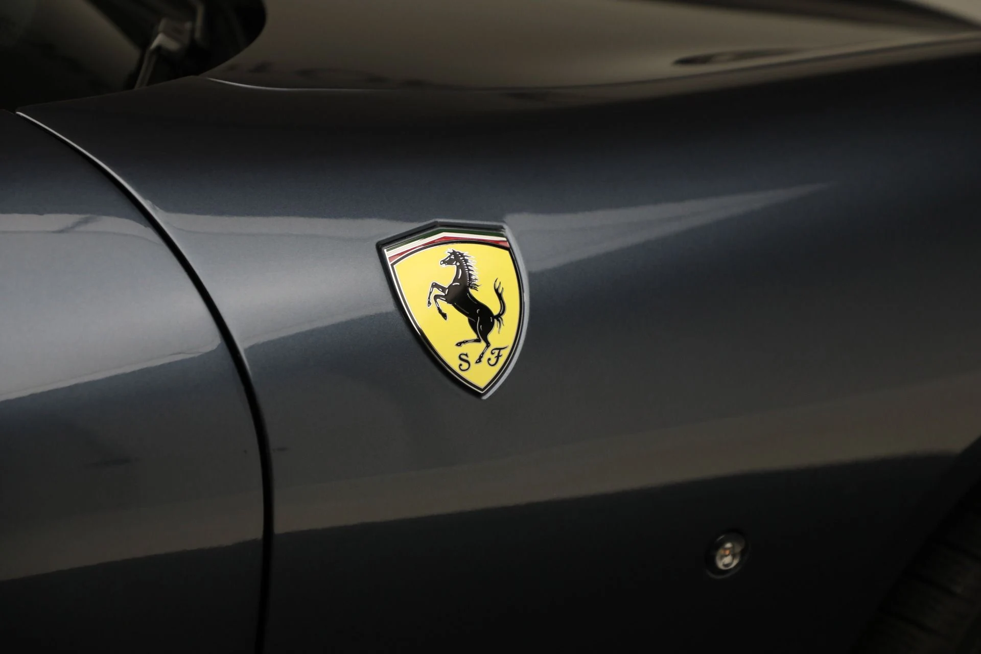 mph031_1205171569_Used_2024_Ferrari_Roma_Spider_306aa1766b