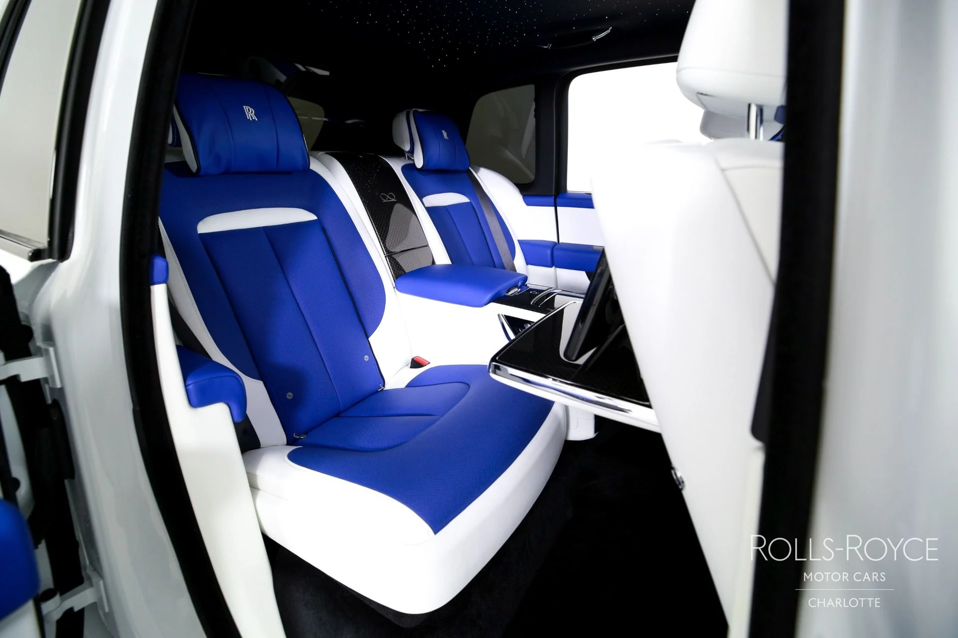 mph031_1205375356_Used_2023_Rolls_Royce_Black_Badge_Cullinan_1769450134_fa4349d900