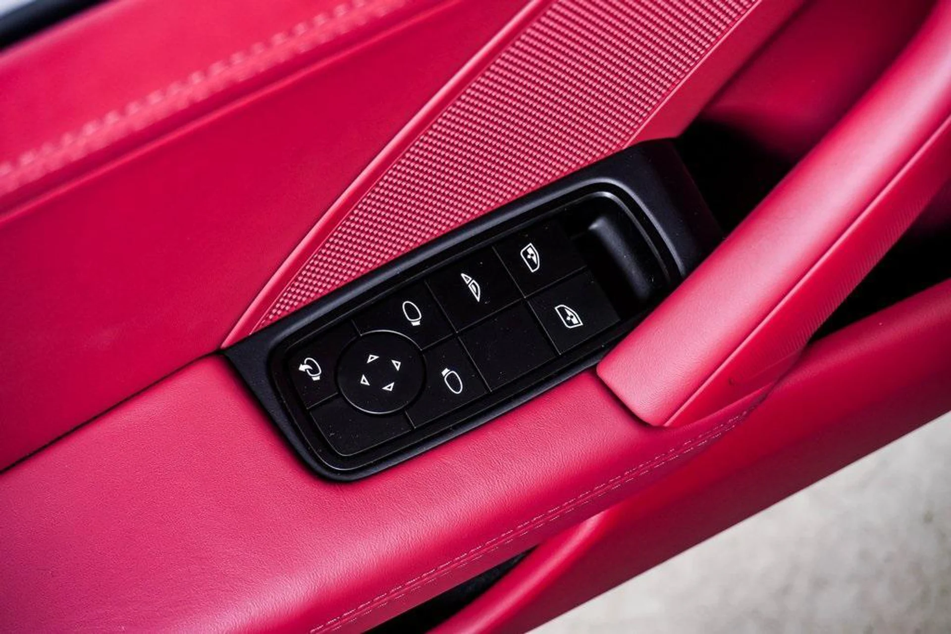 mph031_1209080182_8_T8ei_D_Jj_Kx_Xk_Pf_H_Gj_FKCGS_2_Wb_Ck_cc034c3a56