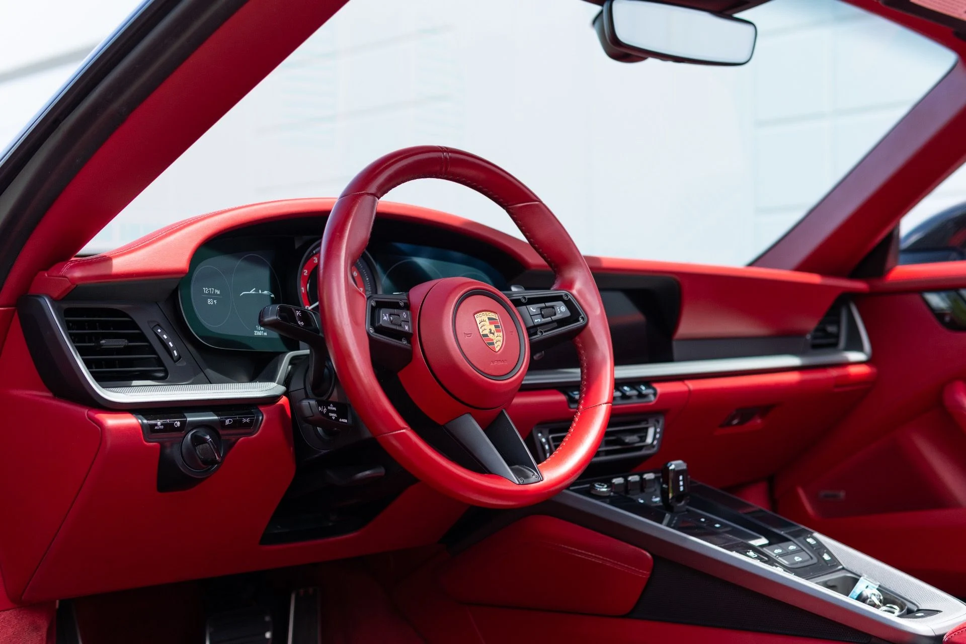 mph031_1211926774_Used_2021_Porsche_911_Carrera_1775497213_96e67d6837