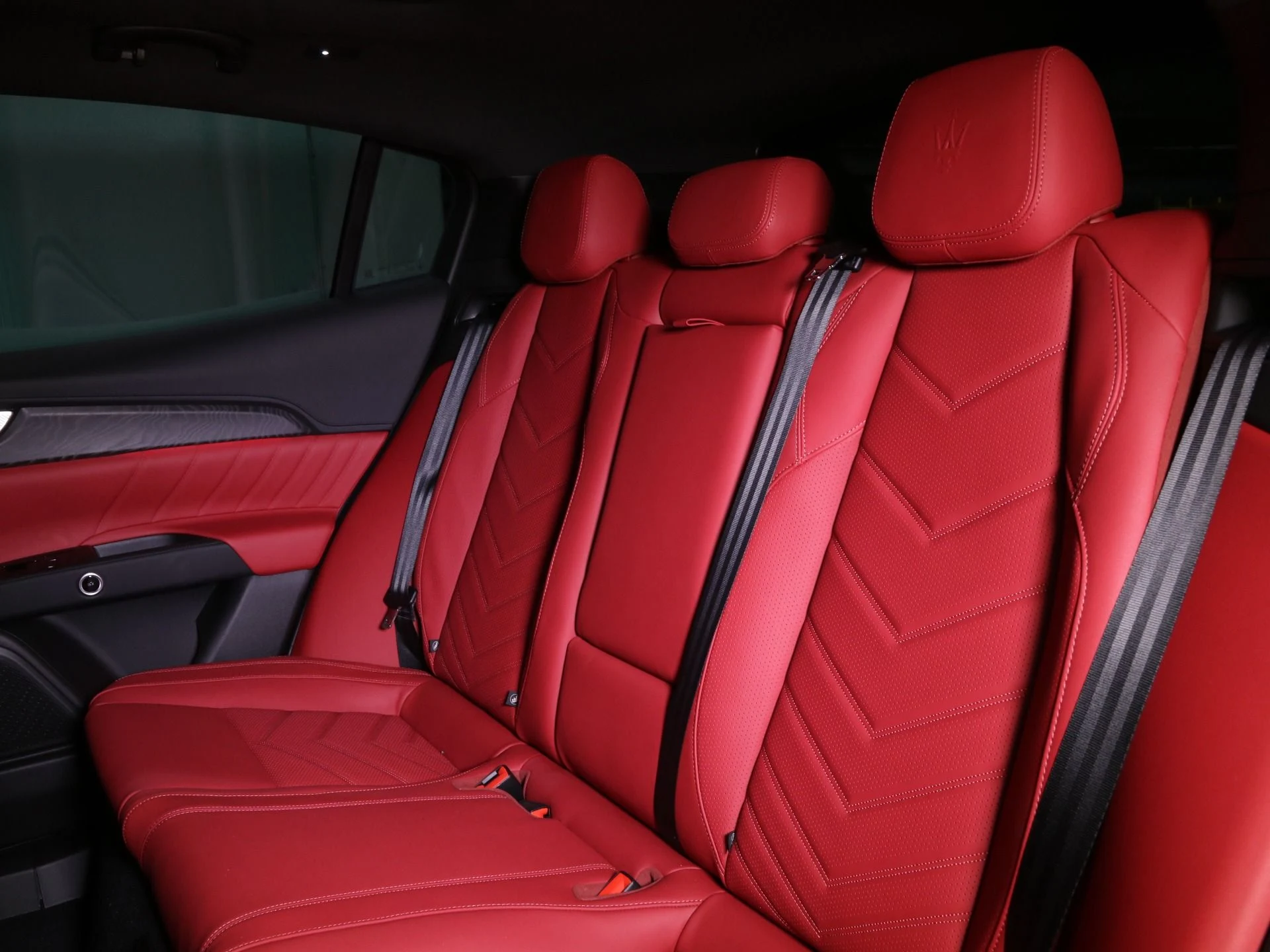 mph031_1214705_New_2025_Maserati_Grecale_Modena_1750292098_671b997349