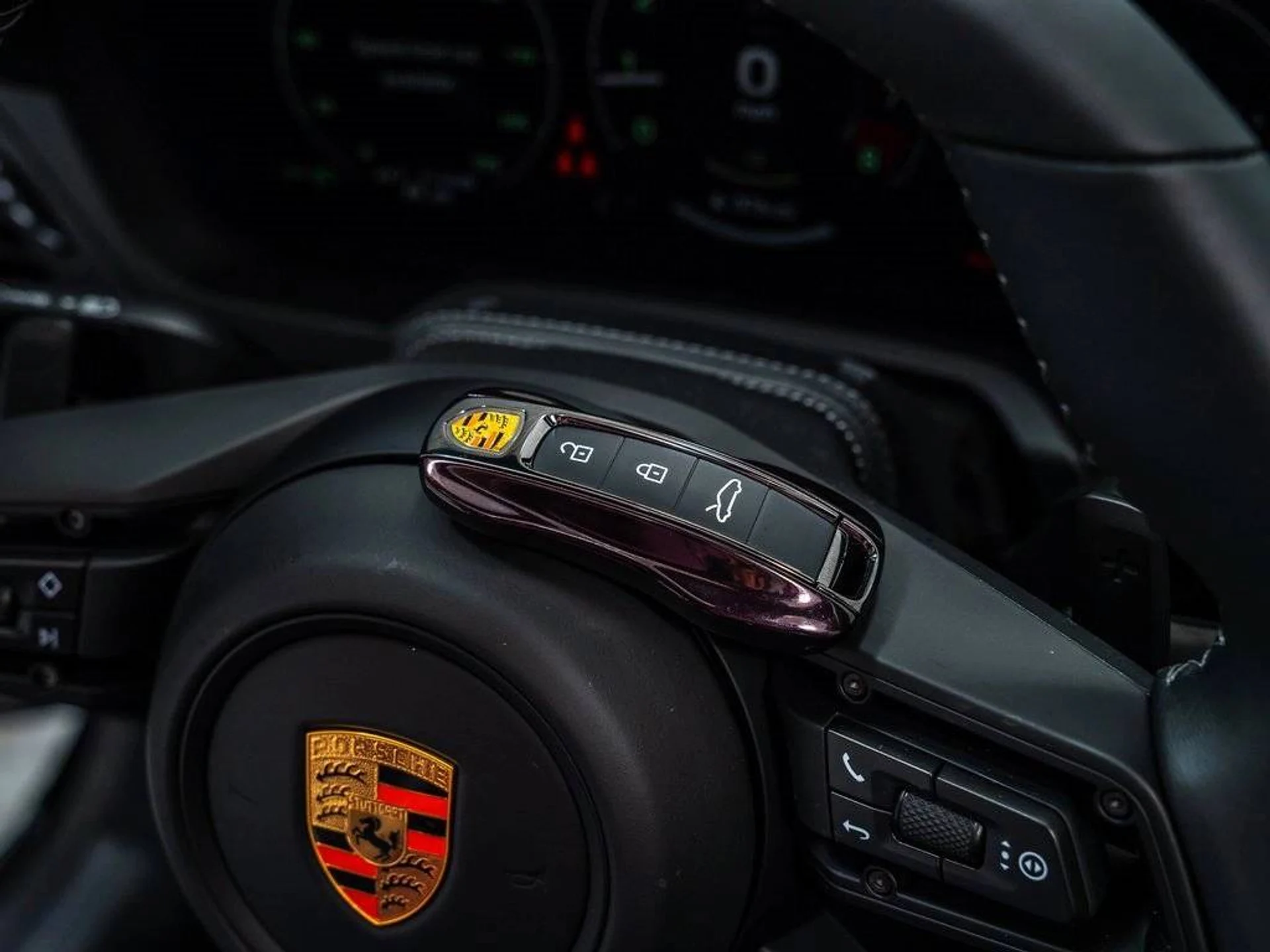 mph031_1220785801_d99306bef0e8df35750158aa36fa905e_207a44d350