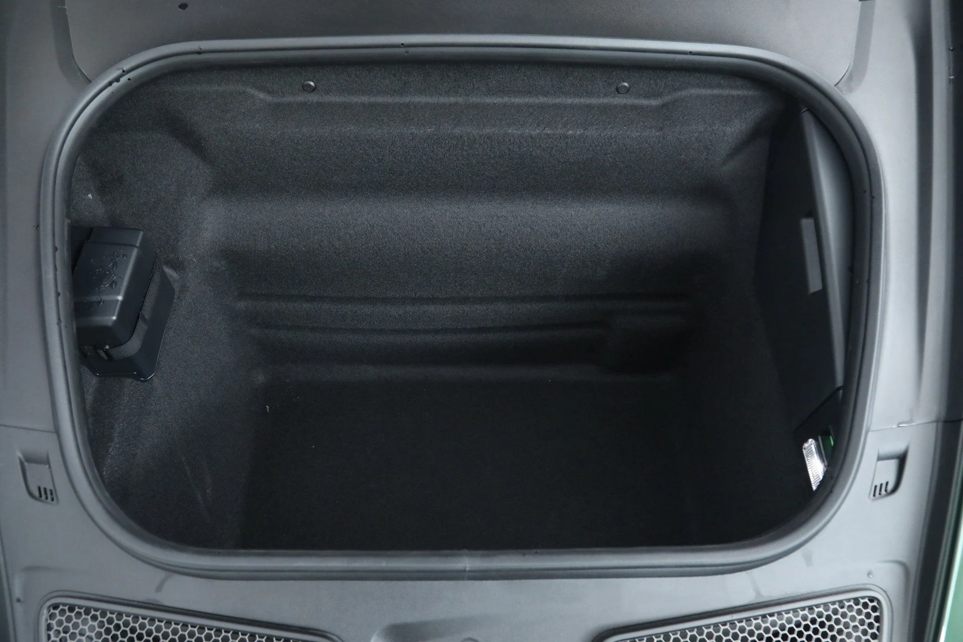 mph031_1221736807_9da6c69f9b26ebc8f56895eeff7a96b4_d4e8d6f5e3