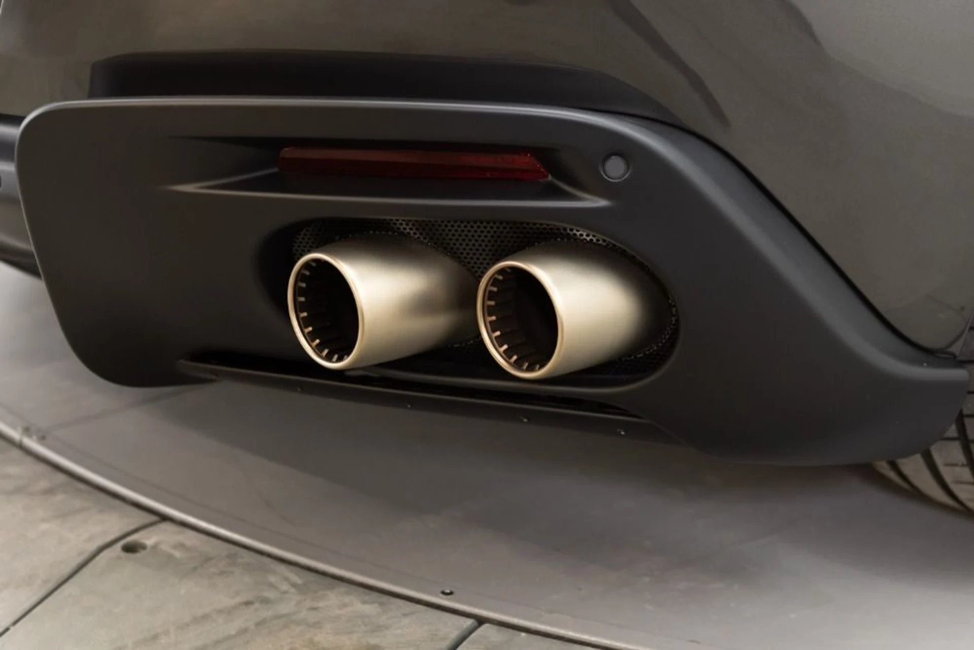 mph031_1231862188_Used_2024_Ferrari_Roma_6054375640