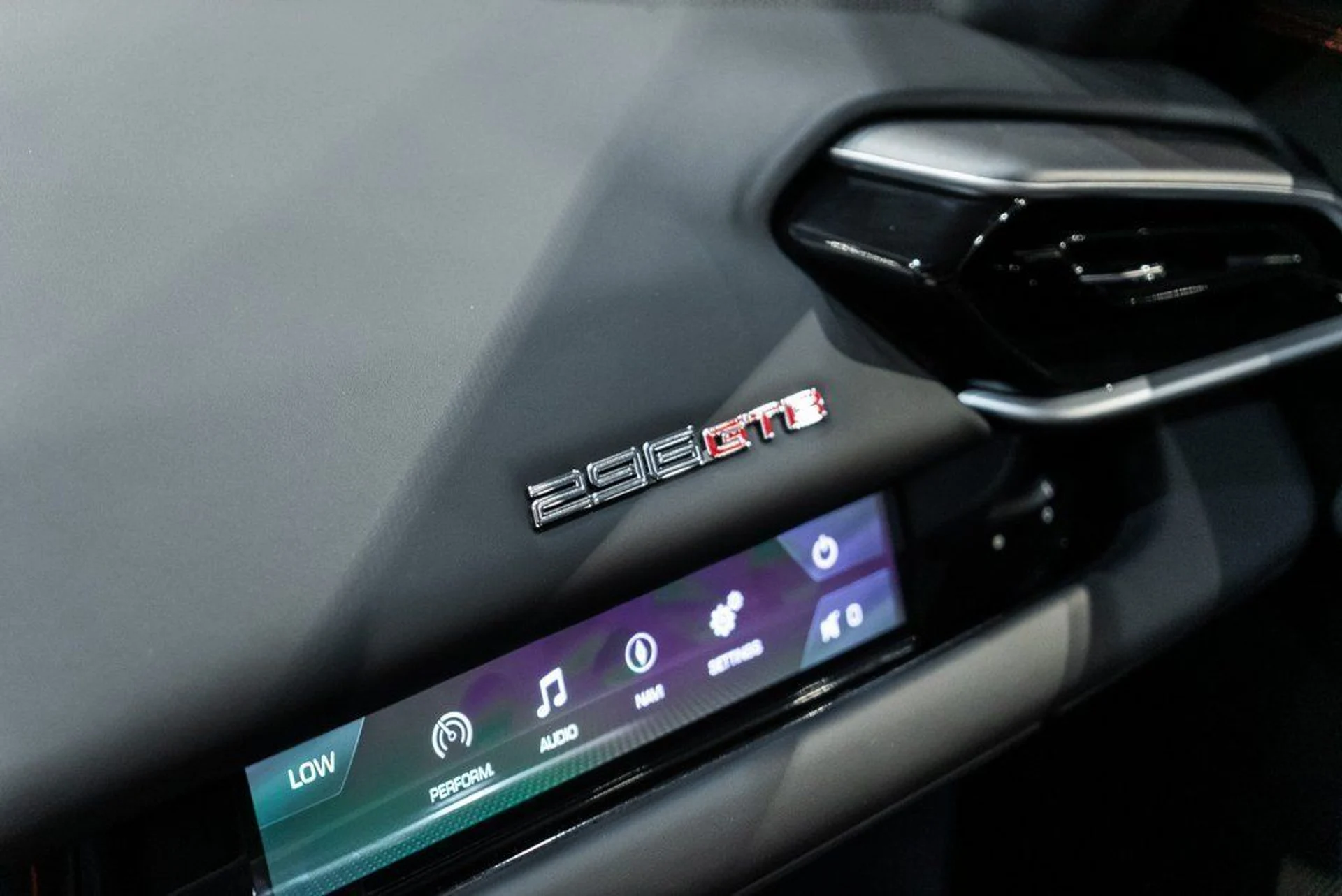 mph031_1233328667_b7f3aa5337a24ca471c1626fe0355066_b34721af82