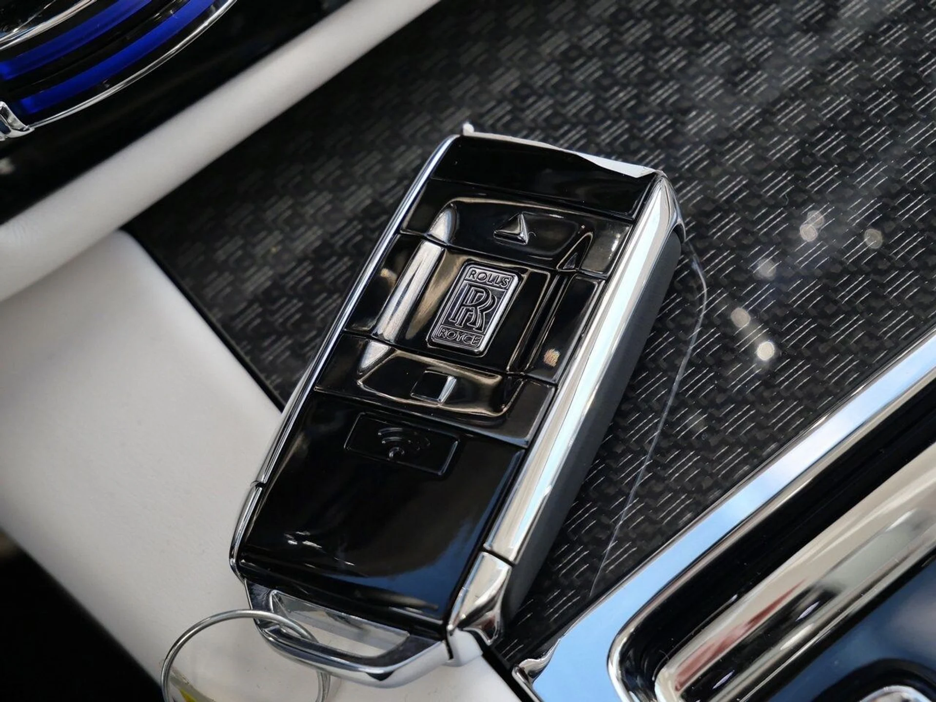 mph031_1233460467_fd3b6baa8a55298519d4c96e6abac893x_235e2b927f