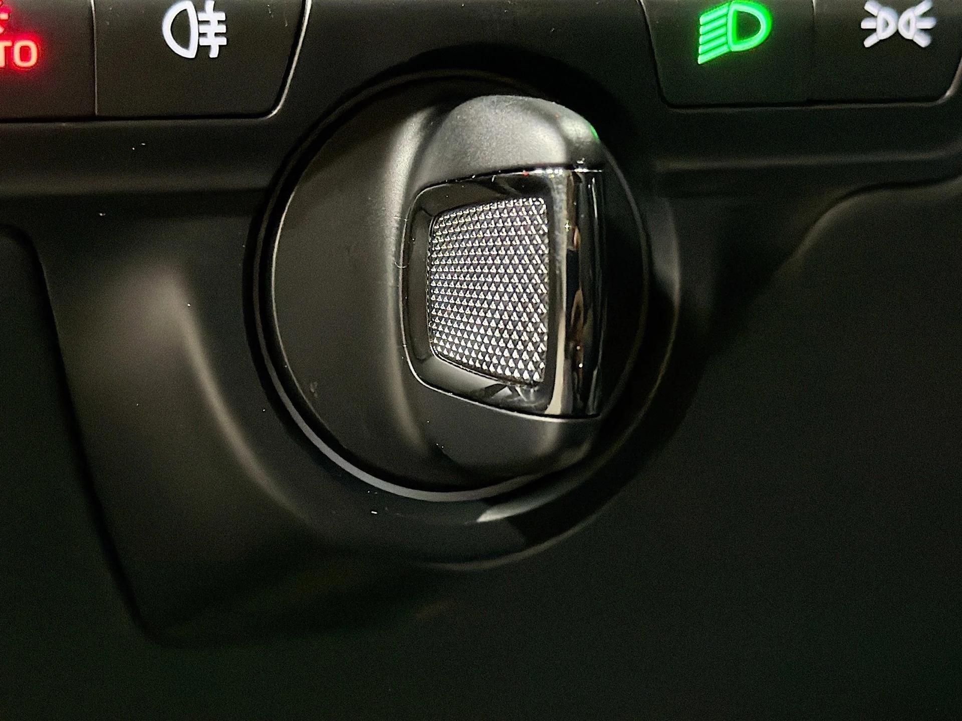 mph031_1234292485_c2a7015c5c621e916ecb9e7798edbf7b_f1d24dd7f3