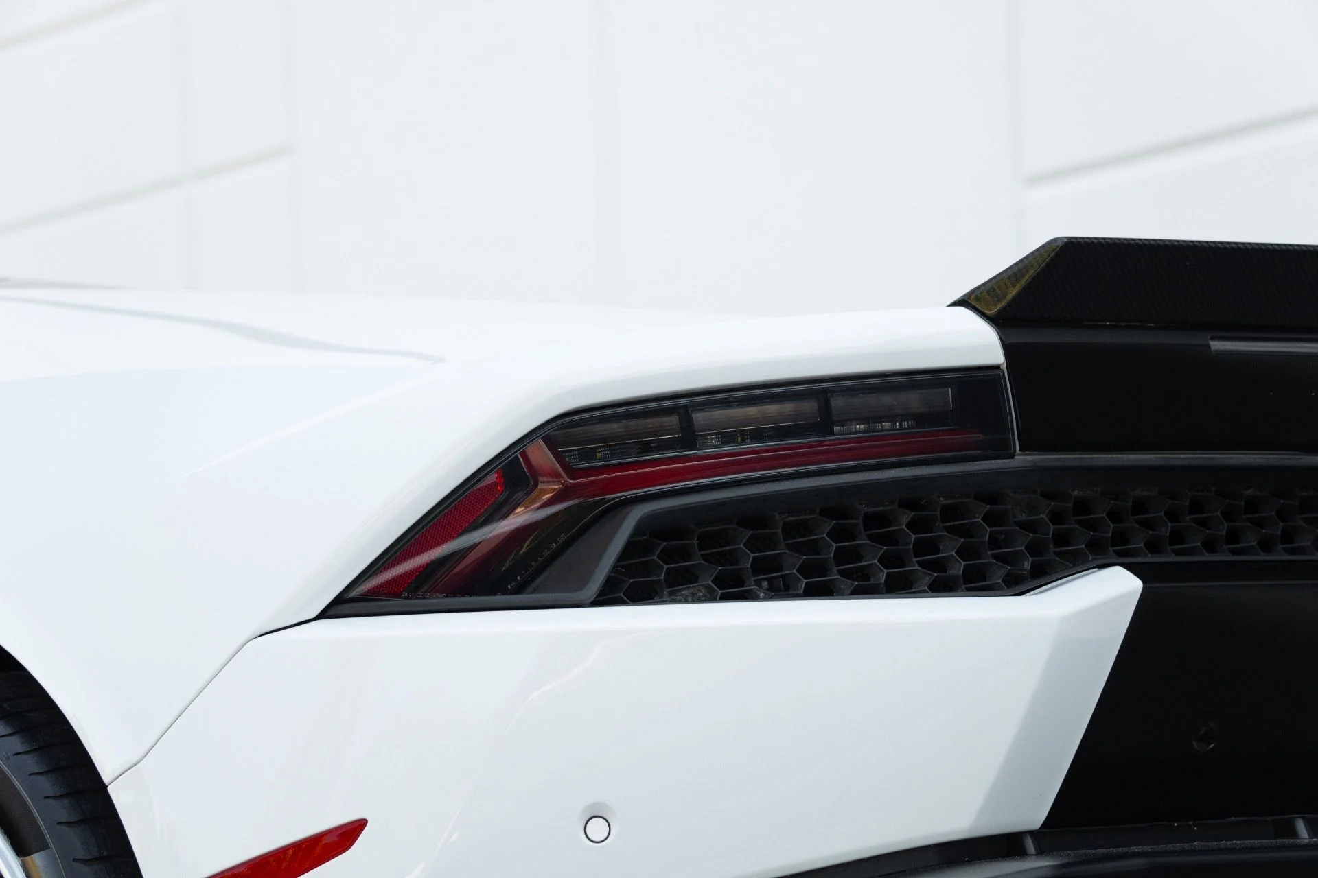 mph031_1235688718_Used_2016_Lamborghini_Huracan_LP_610_4_1771995727_b22ba07b7c