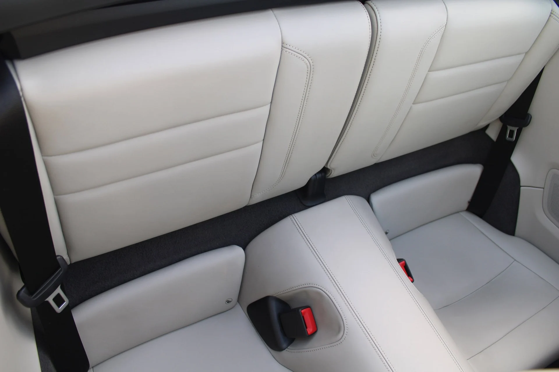 mph031_1242511480_30e16fac50e87f37eff07dbbe2a7e956x_2b26f5b757