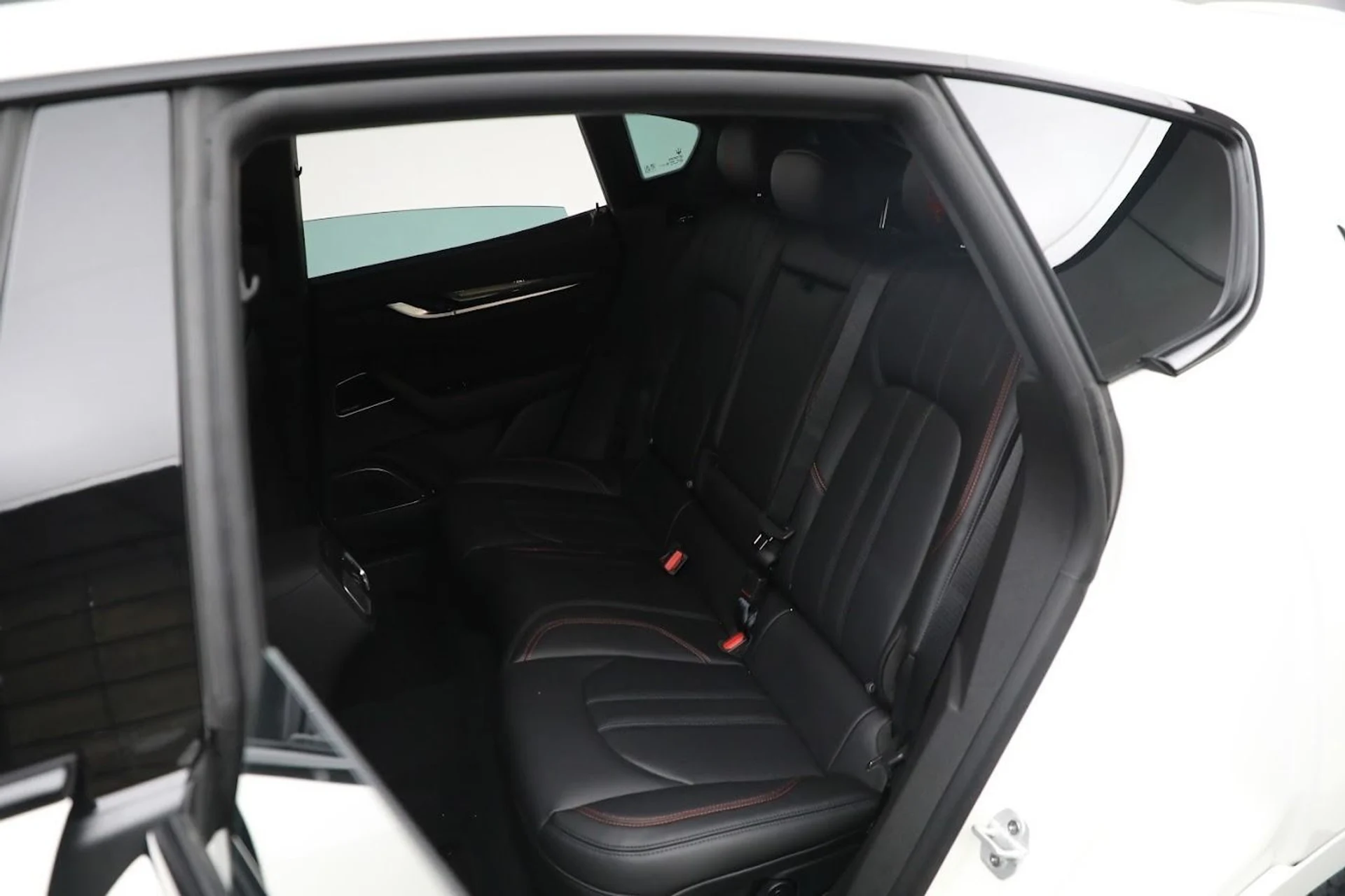 mph031_1254386852_New_2024_Maserati_Levante_Modena_Ultima_3098d3a726