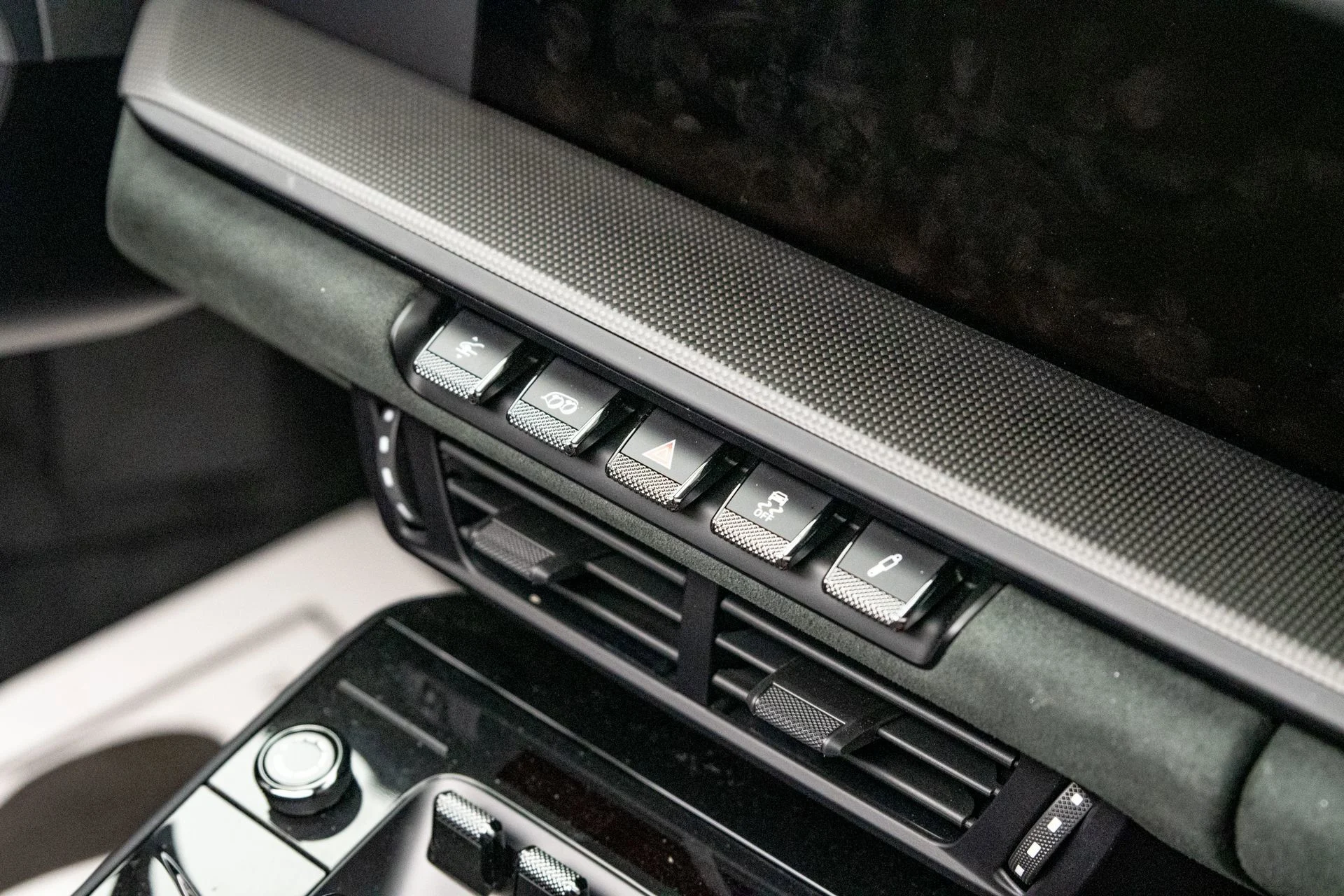 mph031_1259350185_7c17daf97d784803989915a0a2a8b80b_50ad4589f3