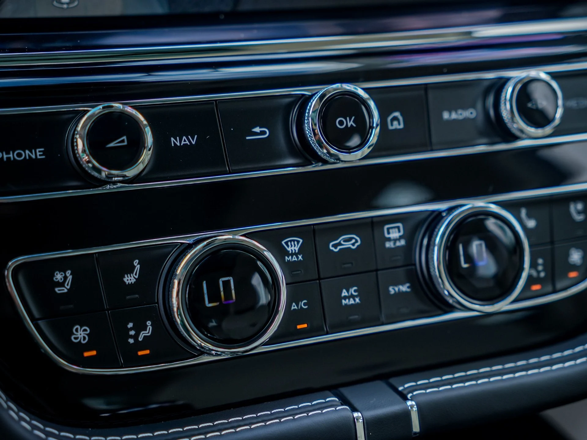 mph031_125959814_Hi_Tech_Luxury_Imports_LLC_SJAAT_2_ZV_8_TC_034150_image_31_8f210b434d