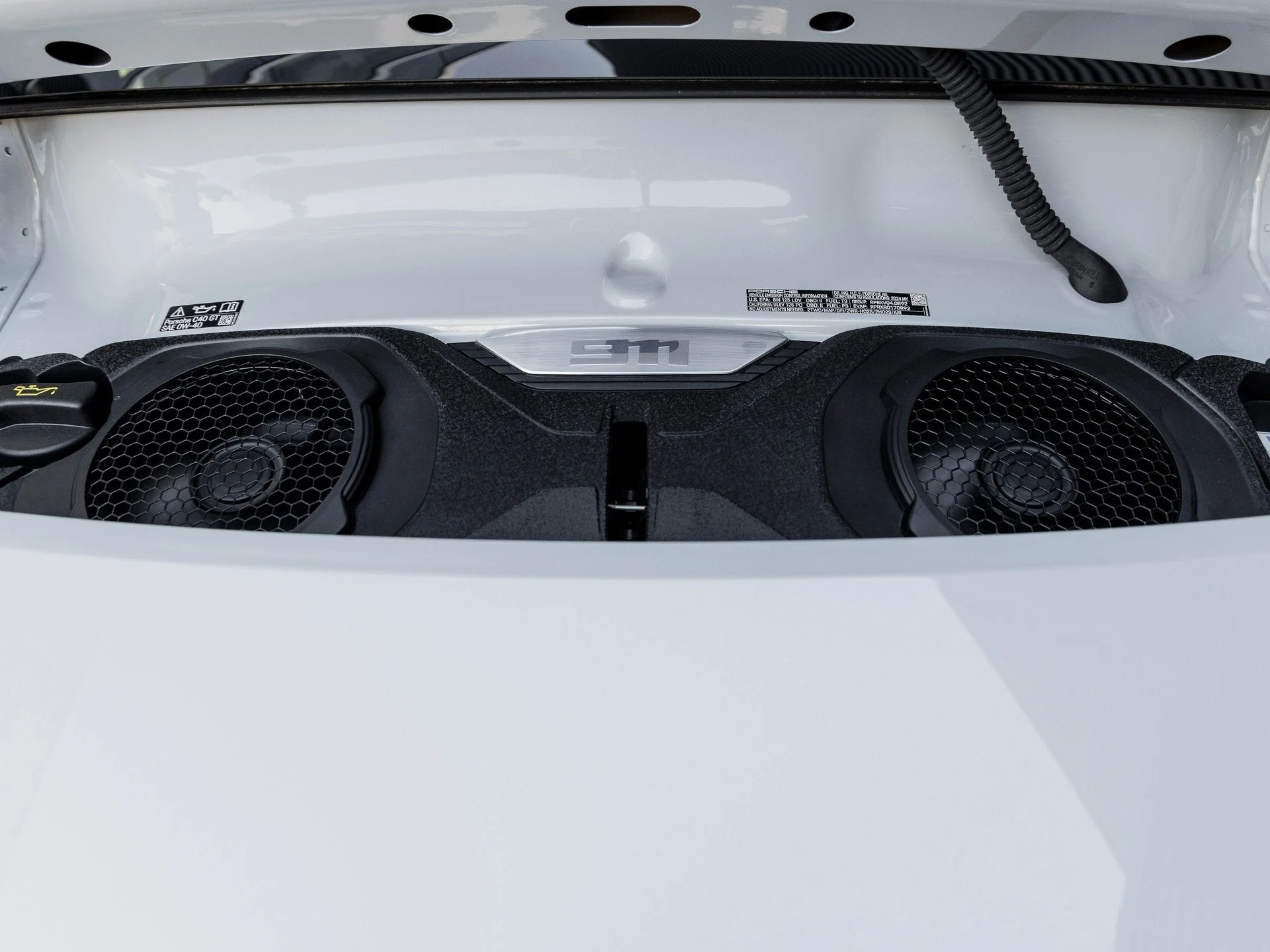 mph031_1270880991_32_2c431f0696