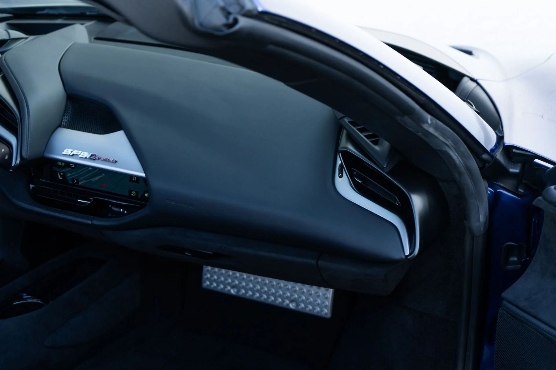 mph031_1295620236_Used_2025_Ferrari_SF_90_Spider_1768411390_24cf7b30c5