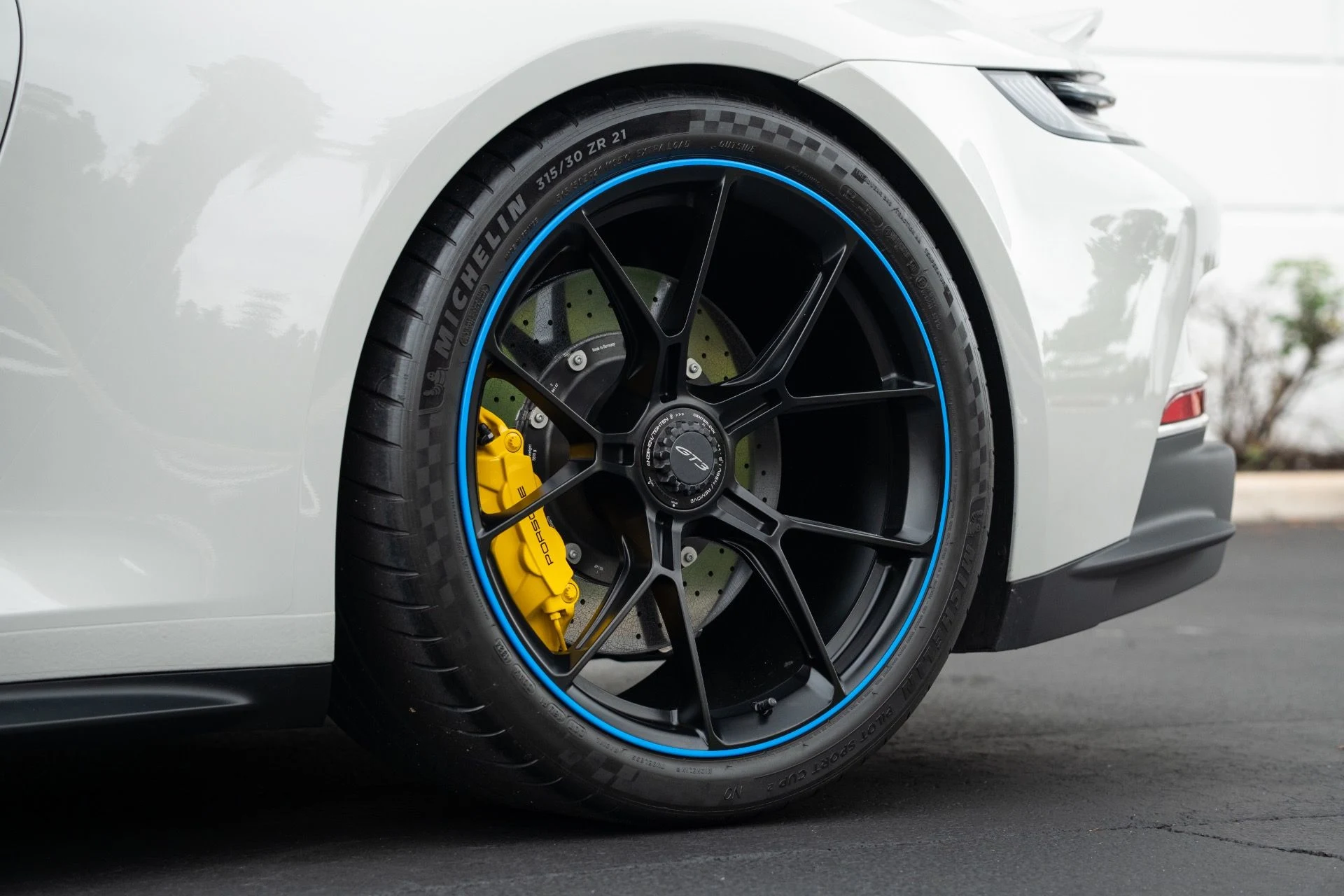 mph031_1296246346_Used_2024_Porsche_911_GT_3_1768339122_697a105f6f