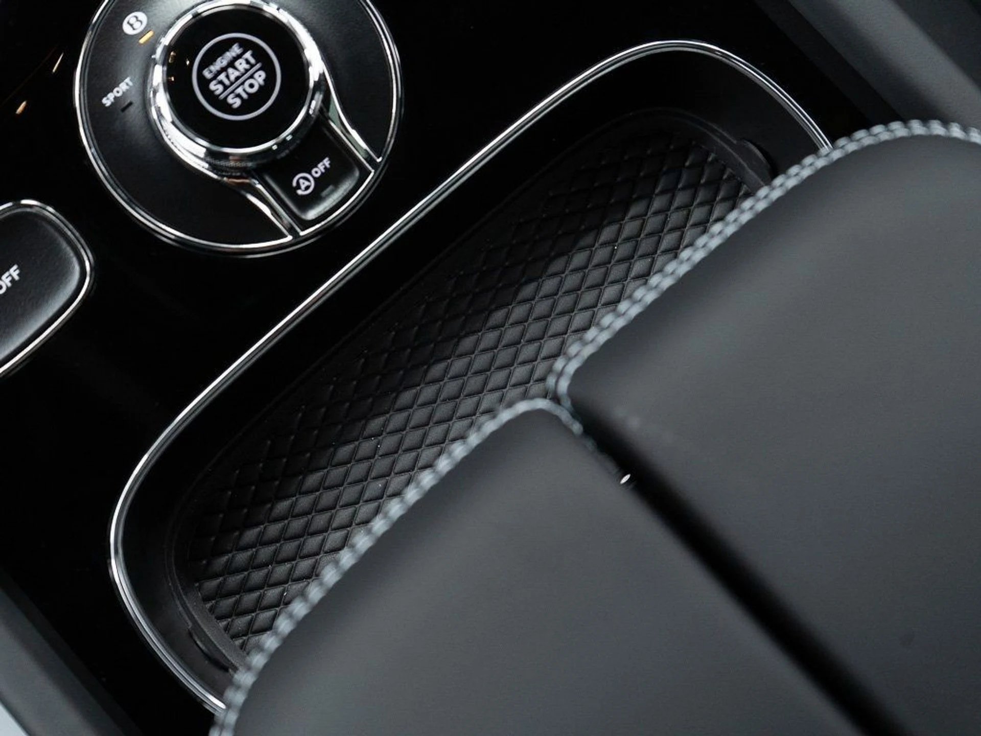 mph031_1296349704_6d18294940dcabfbb4deff9fa1bc7c86_7901fe37d0