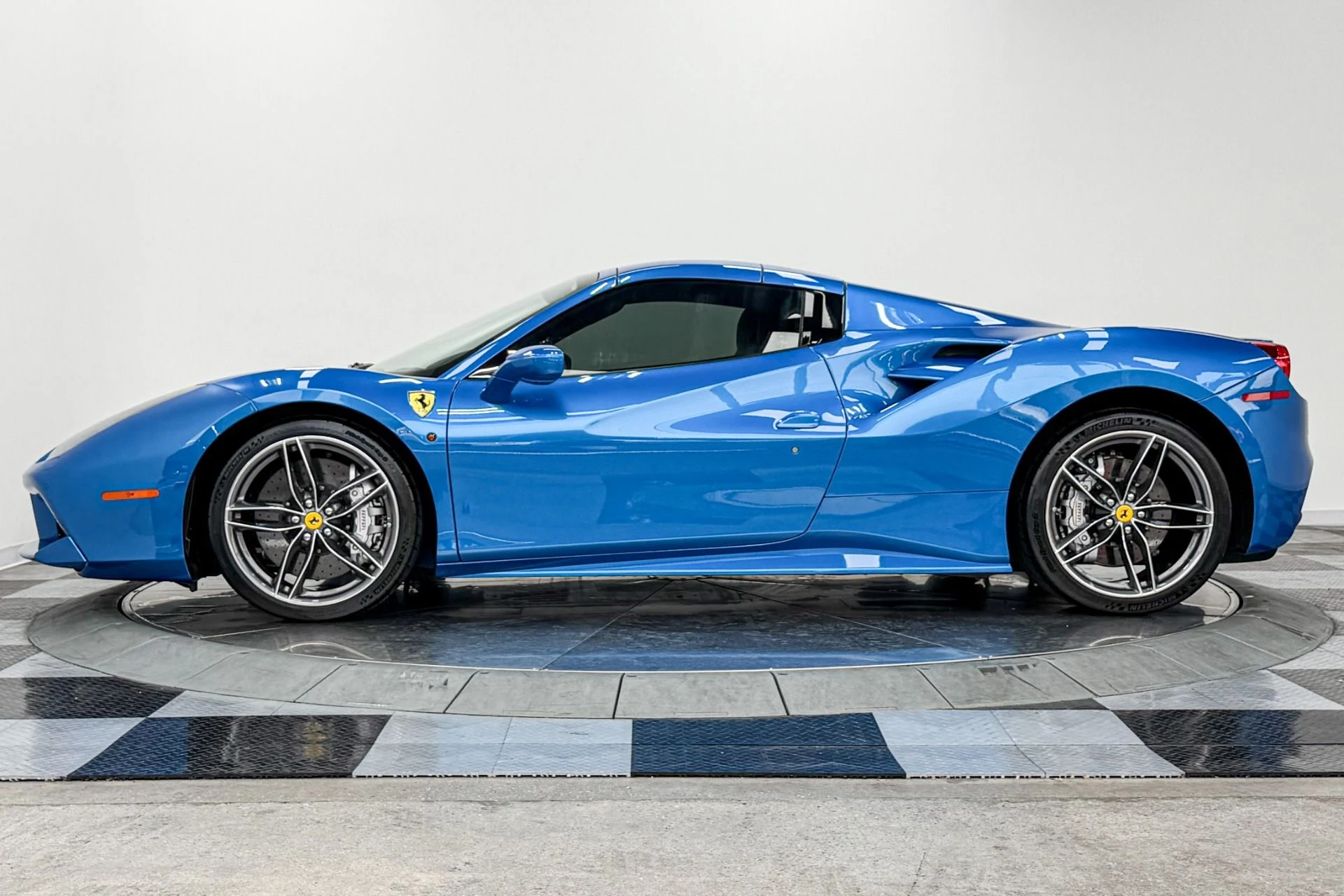 mph031_1300206062_Used_2018_Ferrari_488_Spider_Very_Low_Miles_Special_Paint_Color_Daytona_Seats_1785341858_b865d26bea