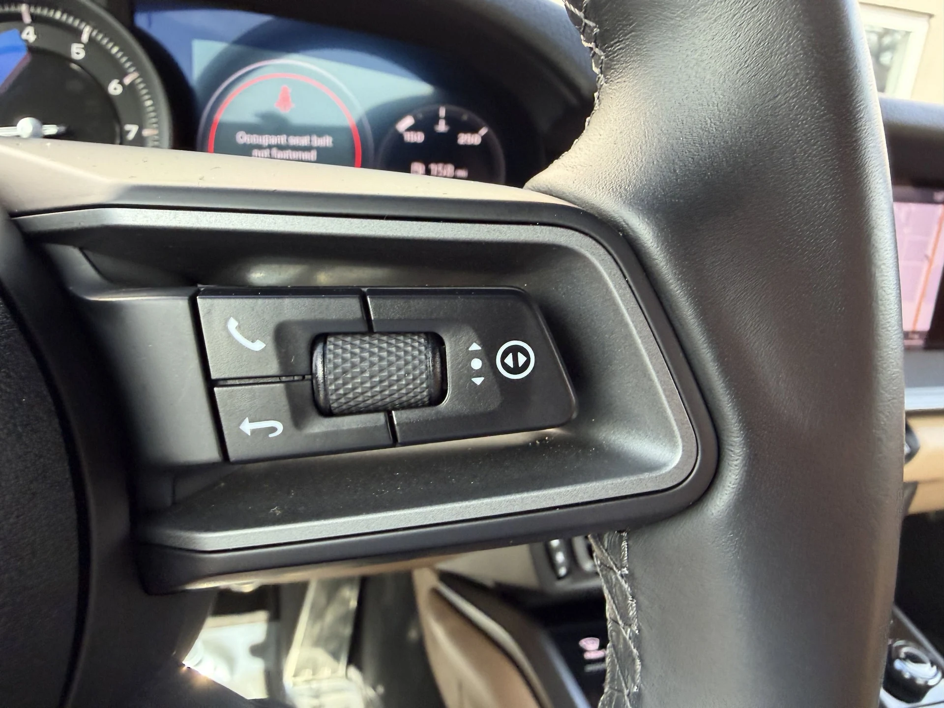 mph031_1305798566_824878102ff4a3ca55c550a39c9a1f7dx_0ec0059f43