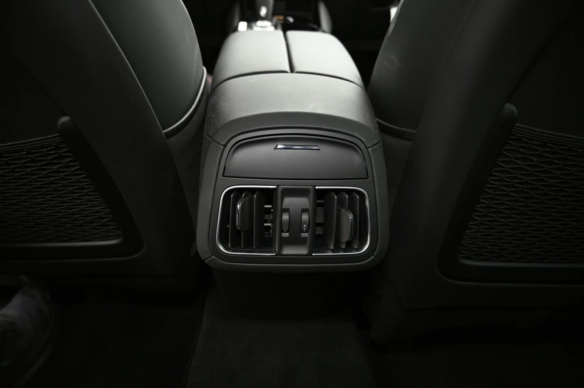 mph031_130824902_38b2182dfd464483b4eea2851549ce30_9dc83b4c68