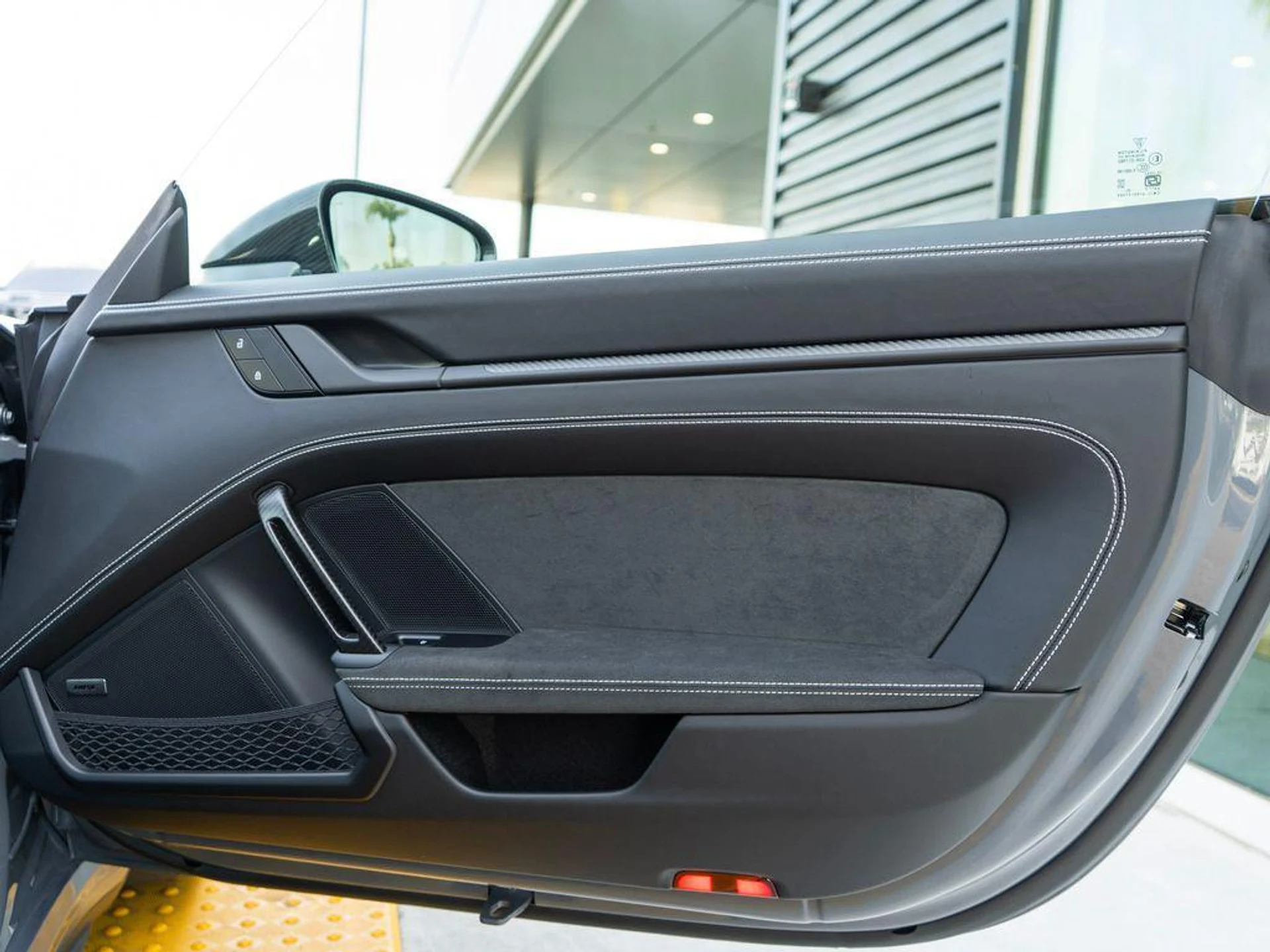 mph031_1309902090_k_P8xz_N_Zqyg_RI_6s_Bb_Yw_Zp3_Dv2pp_Y_d7e9a8193f