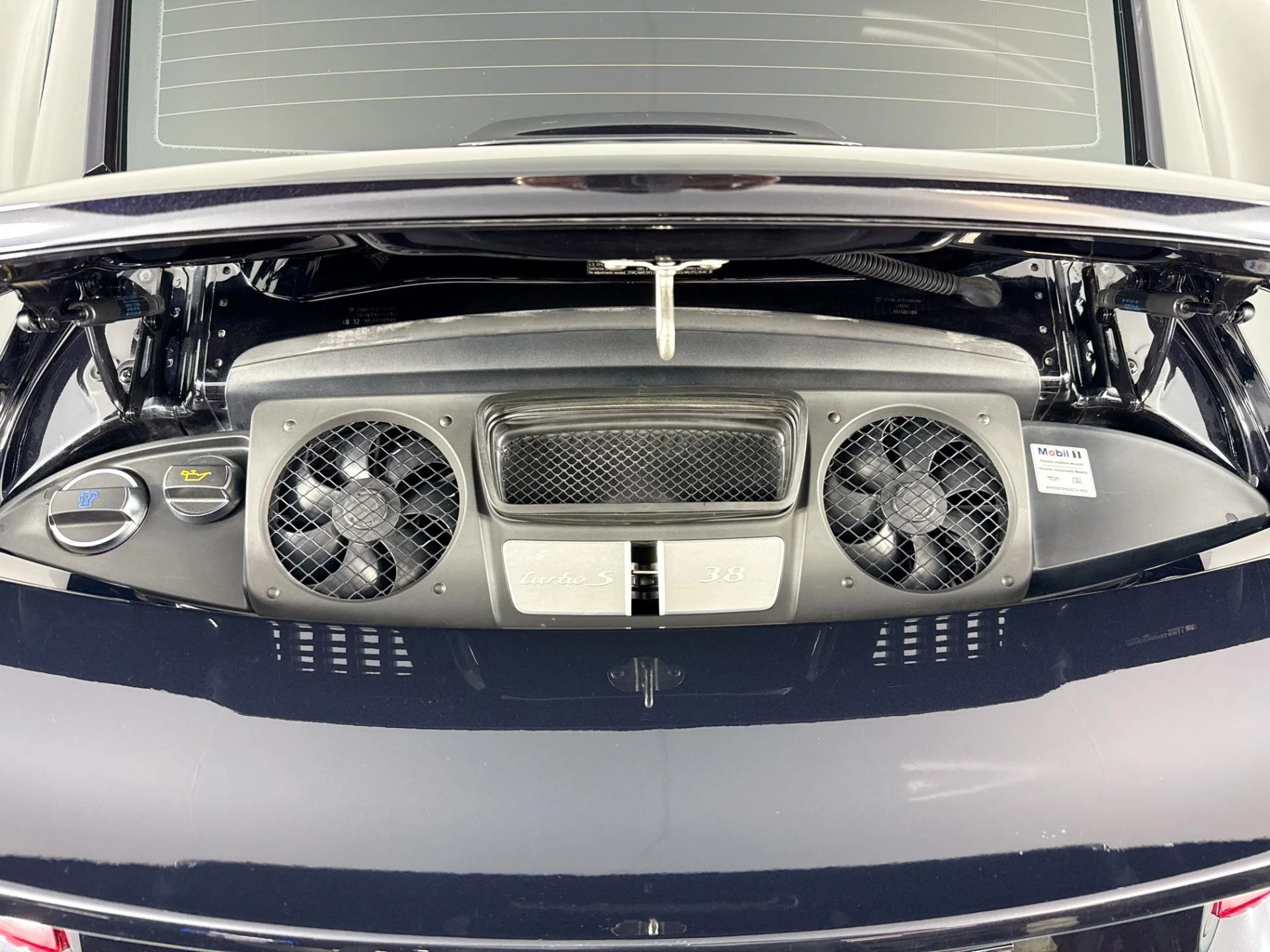 mph031_1312936936_Used_2019_Porsche_911_Turbo_S_1782334246_82ea80773f