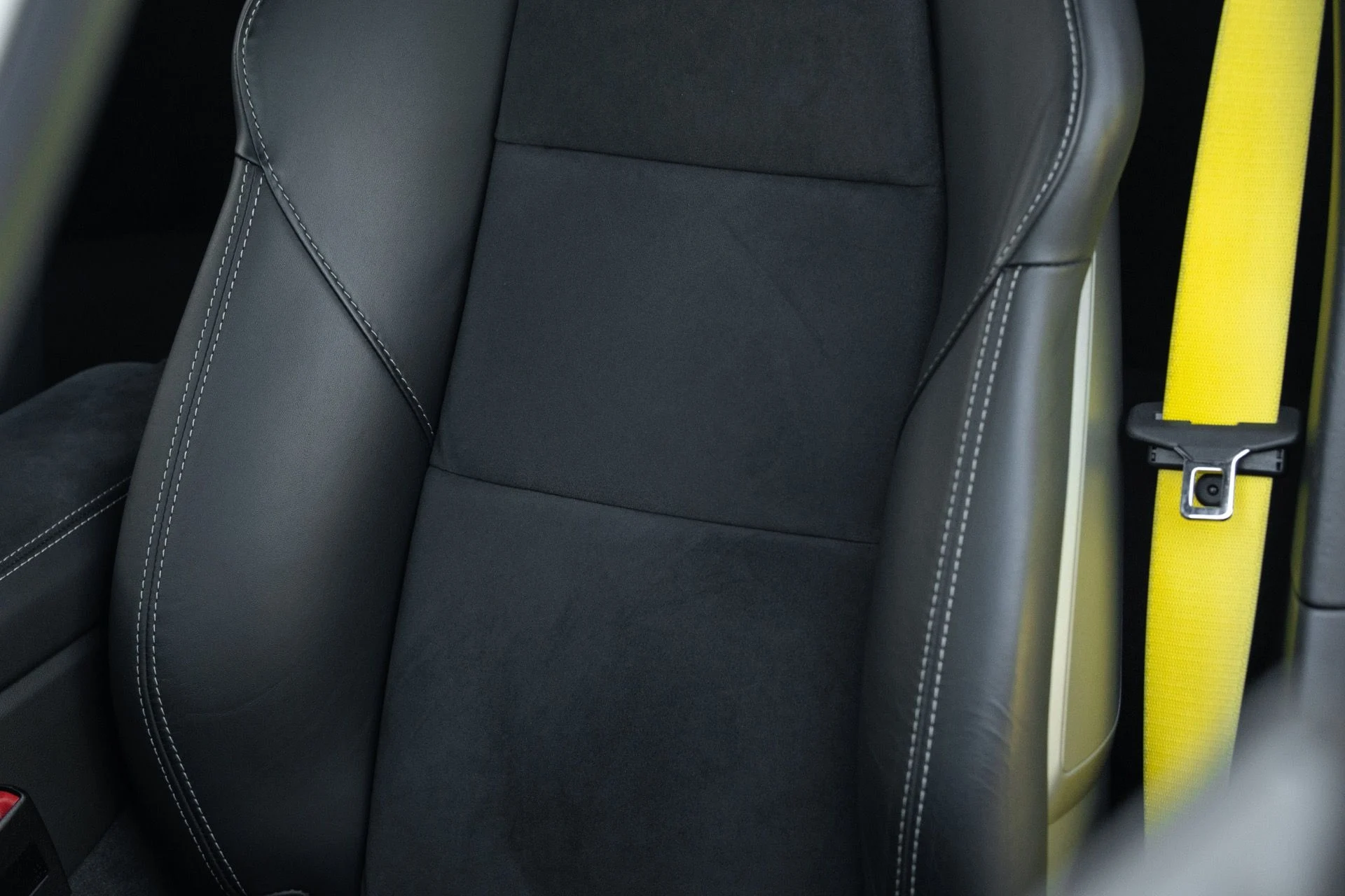 mph031_1316259316_Used_2018_Porsche_911_GT_3_1761946041_0cf211503a