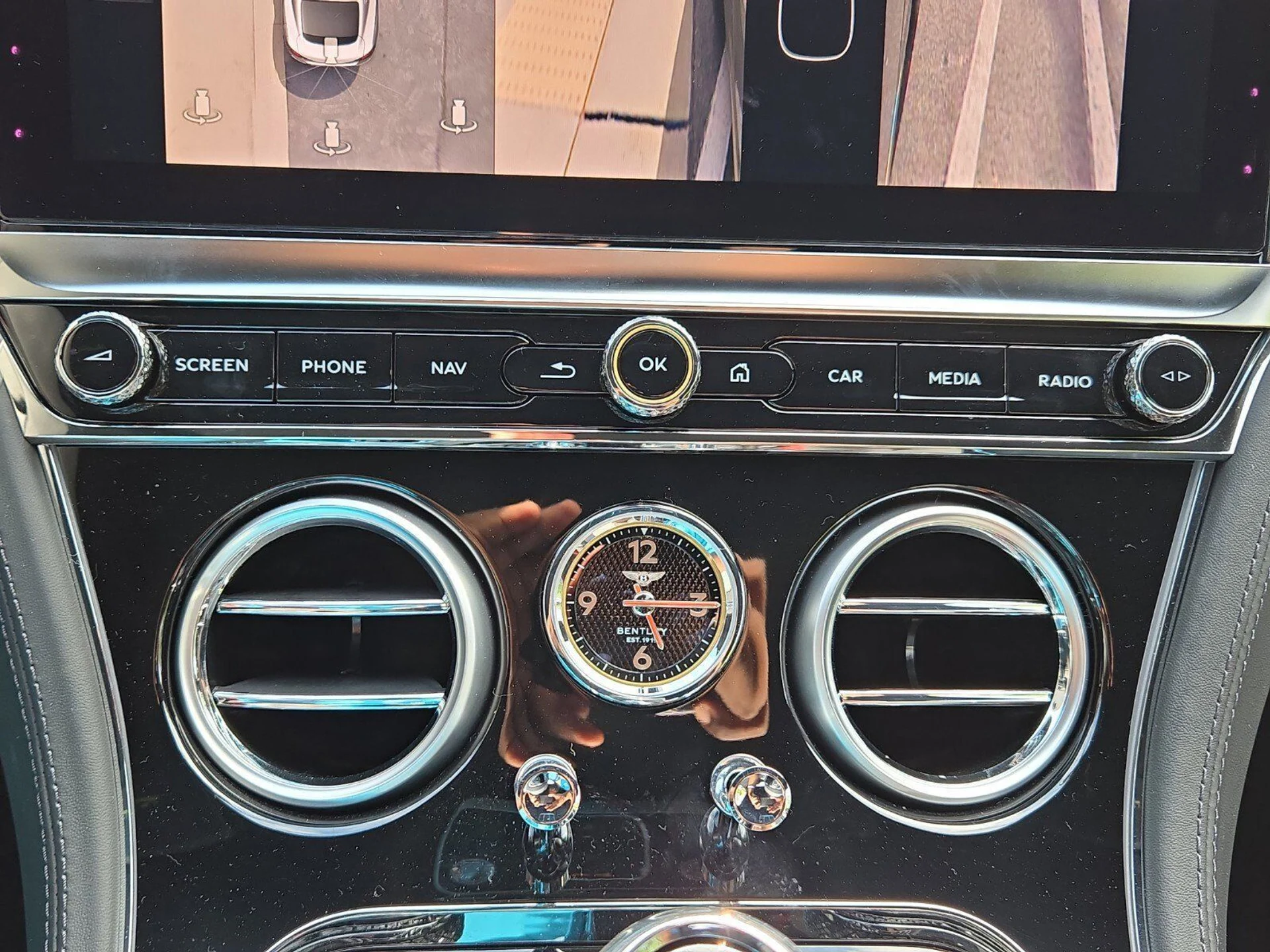 mph031_1316377590_4dd860969eab4da4a672587515567b6cx_4d7f170bd4