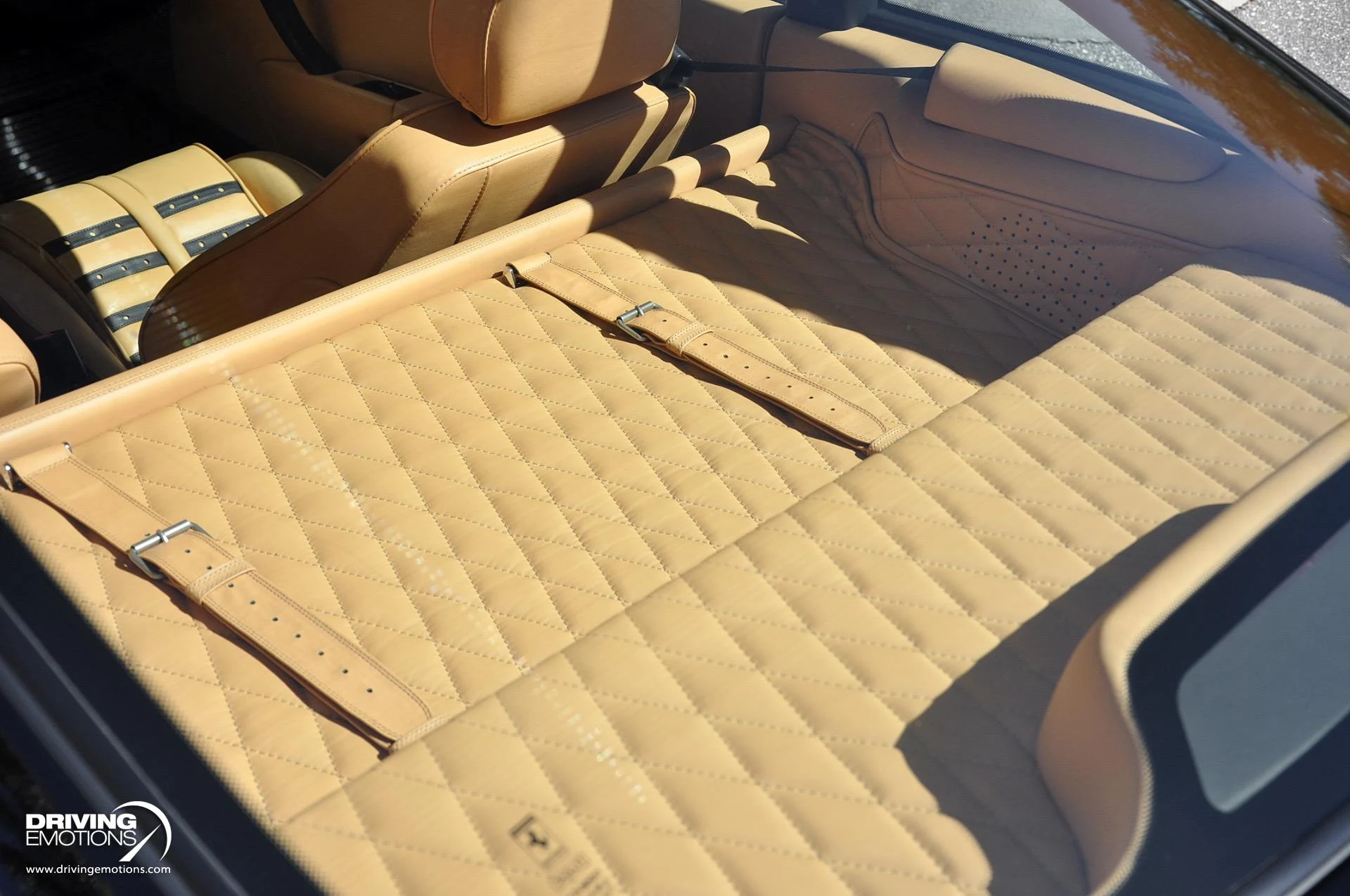 mph031_132162615_284_p32_l_b4794fabe4