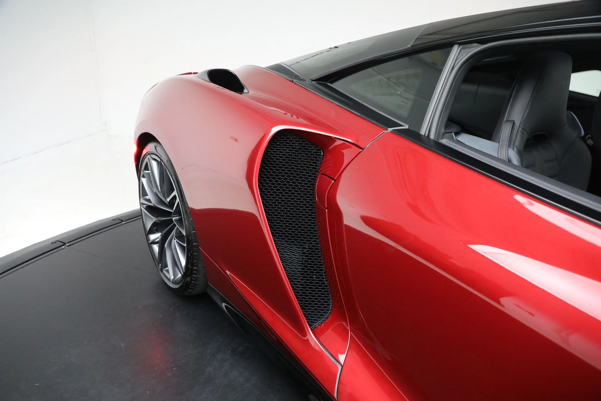mph031_1324094234_New_2025_Mc_Laren_GTS_Tech_Lux_ad4d9a8d33