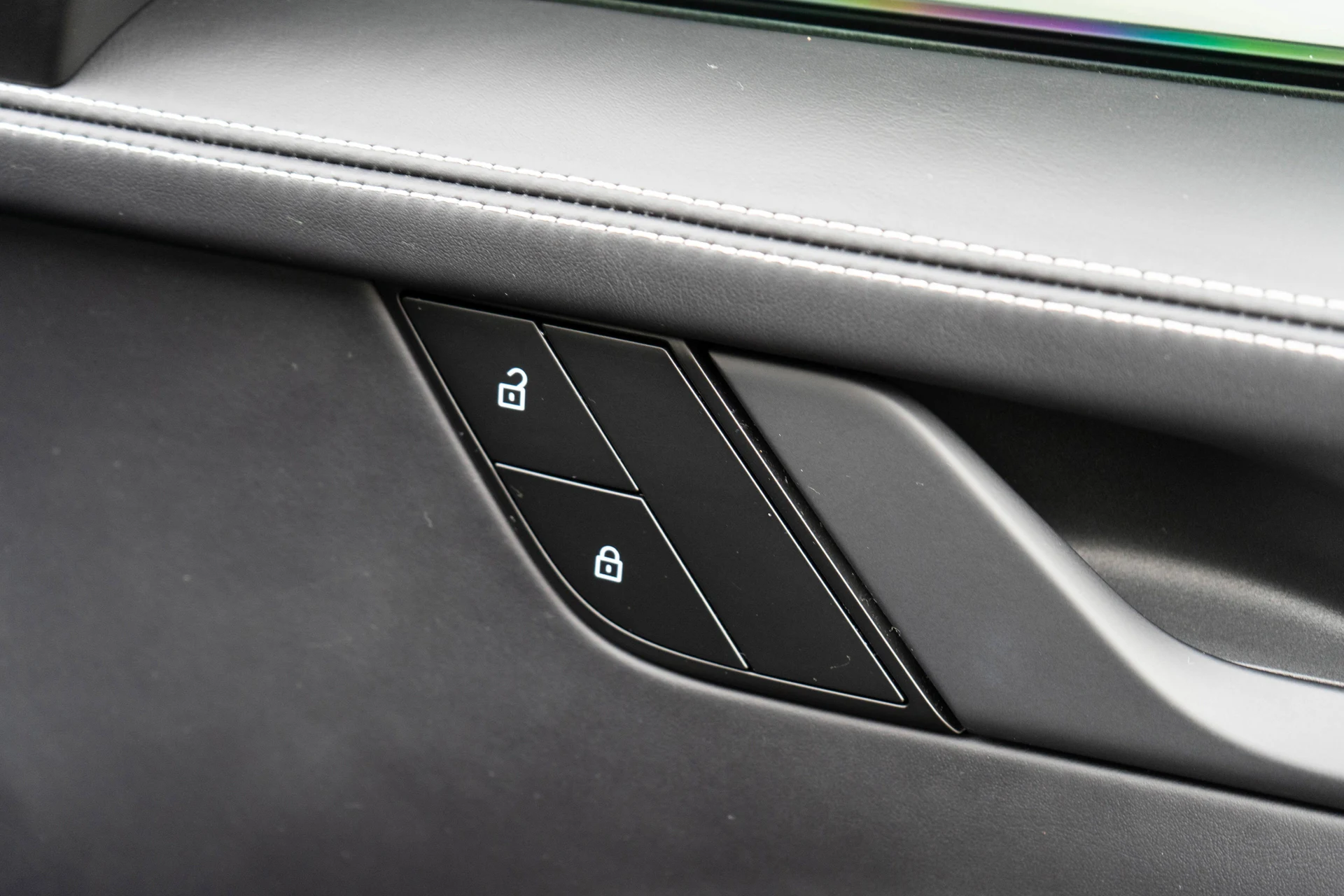 mph031_1343499472_32_854e176794