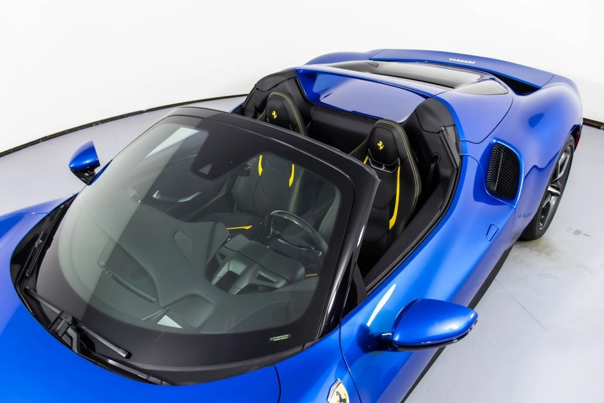 mph031_1345542452_647ff29d64e296891b74521c565c4c02x_8058103bb5