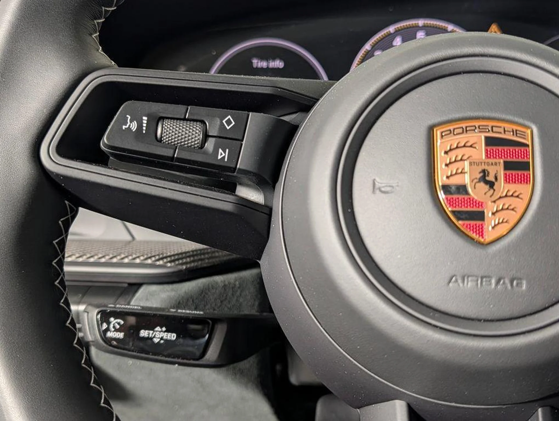 mph031_1349715153_Wq_QW_4gngak_Zkmy_WIE_1hez_Qnzgo8_c97b7e8a51