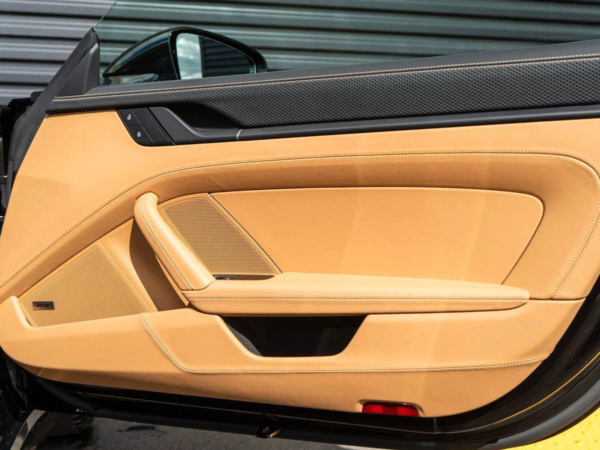 mph031_1350478012_Ye_Xd_MCPF_Bq_O6cfpm_WE_Dt_Az1_O7s_2ad092275b