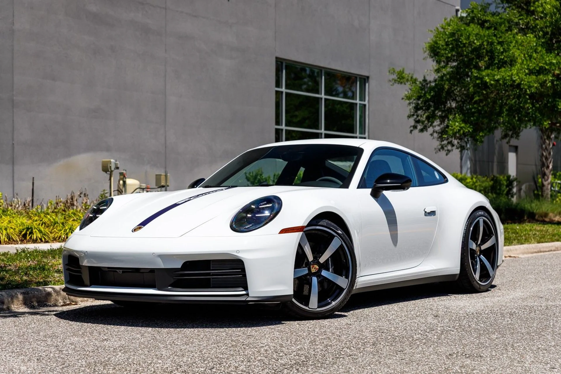 mph031_1352552398_666_p32_l_223982558e