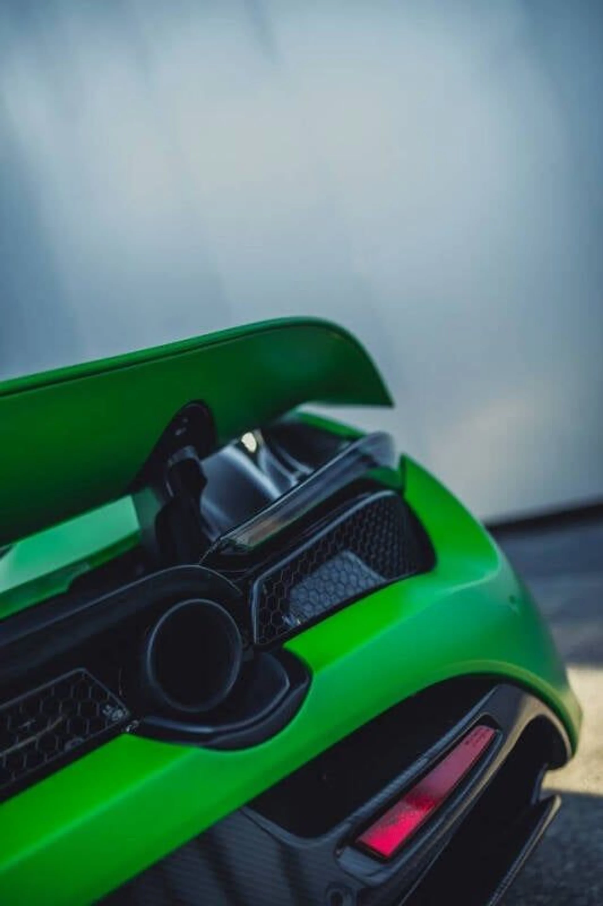 mph031_1352893165_2018_mclaren_720s_performance_2dr_coupe_53192bda8d