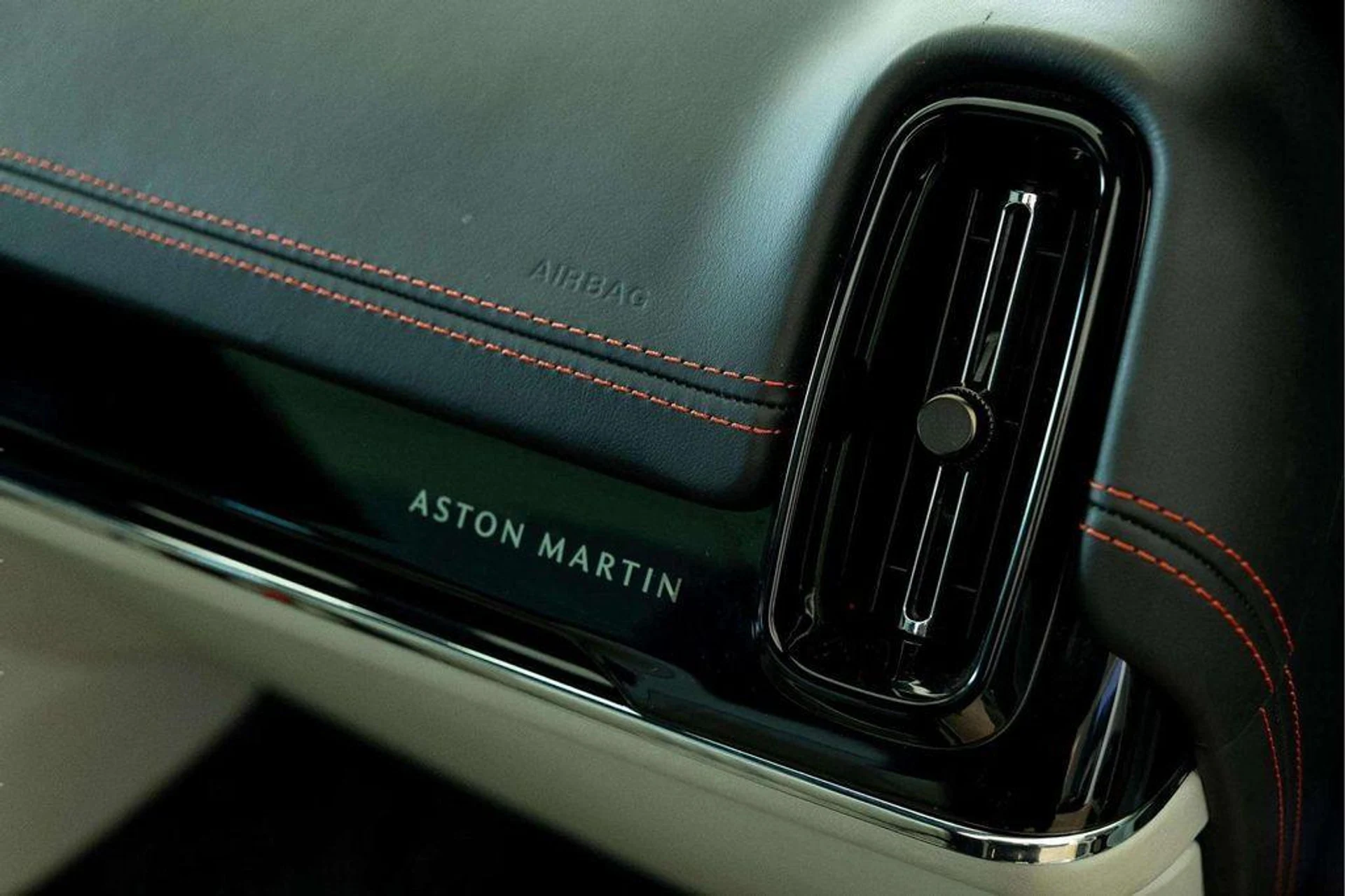 mph031_1360235513_Lbc_K5t_Tu_Cj7e_Zj76_Ft19ca_i_BT_4_0640ad49ab