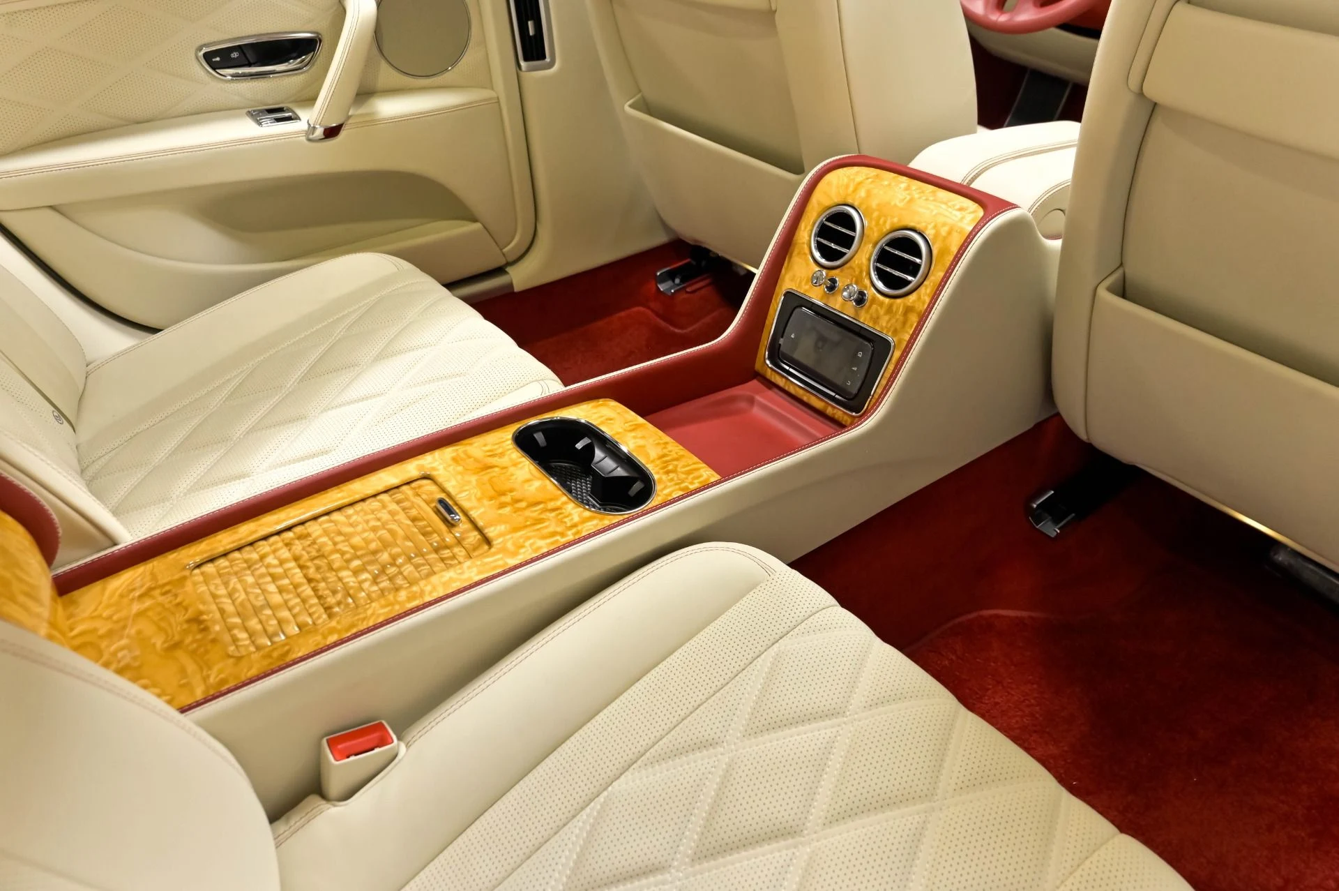 mph031_1362401031_Used_2016_Bentley_Flying_Spur_W12_1779838751_f715db13e1