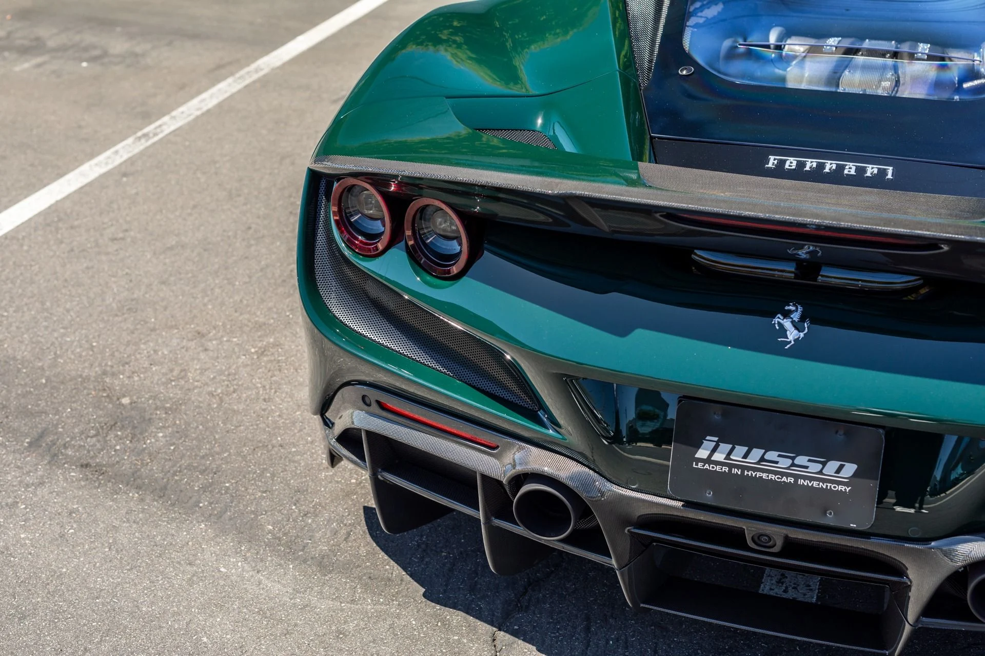 mph031_1368985422_Used_2022_Ferrari_F8_Tributo_1744415619_8aff47b902