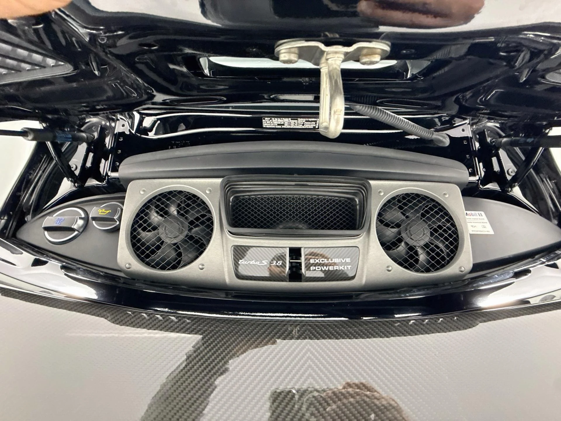 mph031_1371544799_Used_2018_Porsche_911_Turbo_S_Exclusive_Series_1789771423_dd0c397618