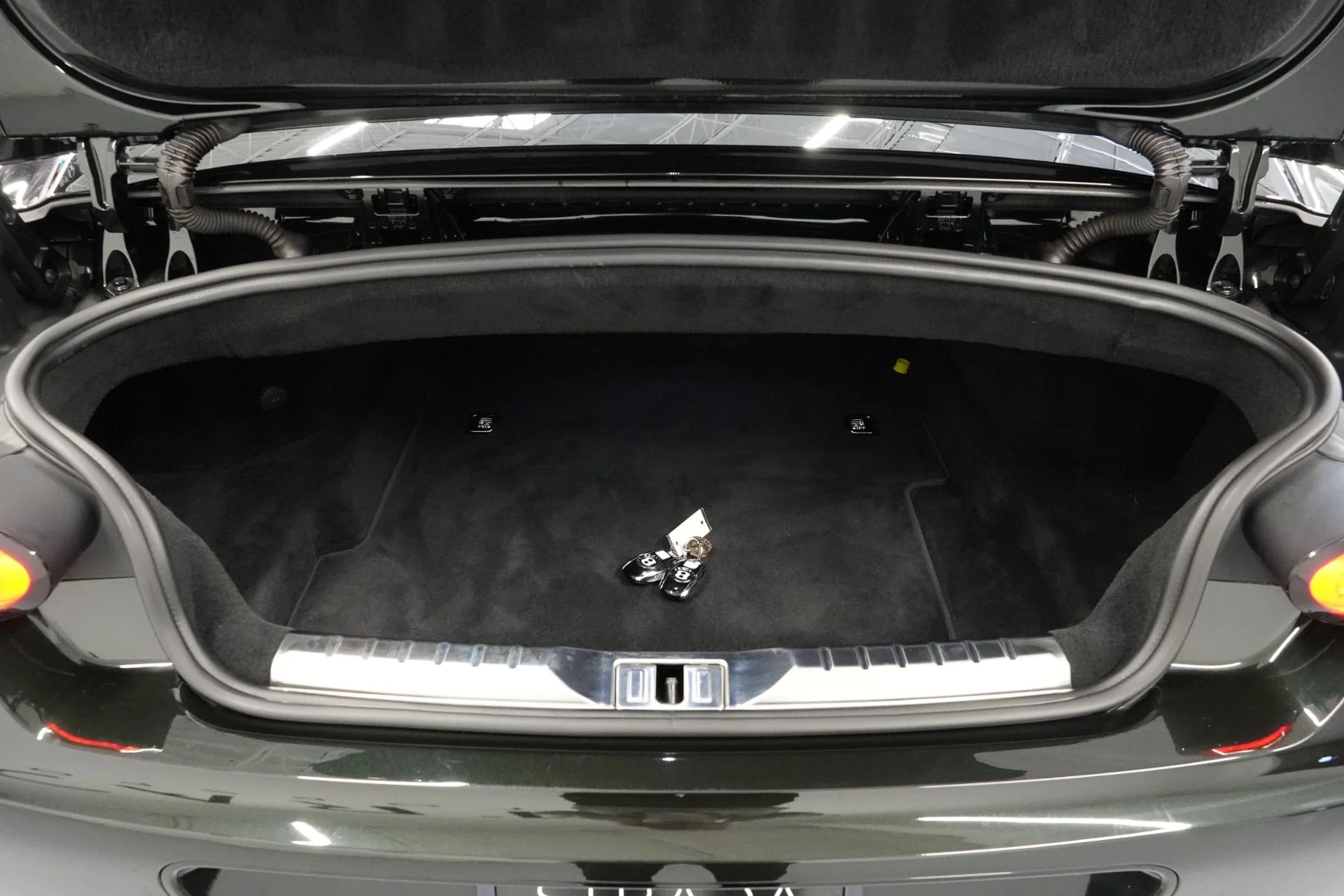 mph031_1398371275_Used_2022_Bentley_Continental_GTC_V8_1778178351_33603ddafb