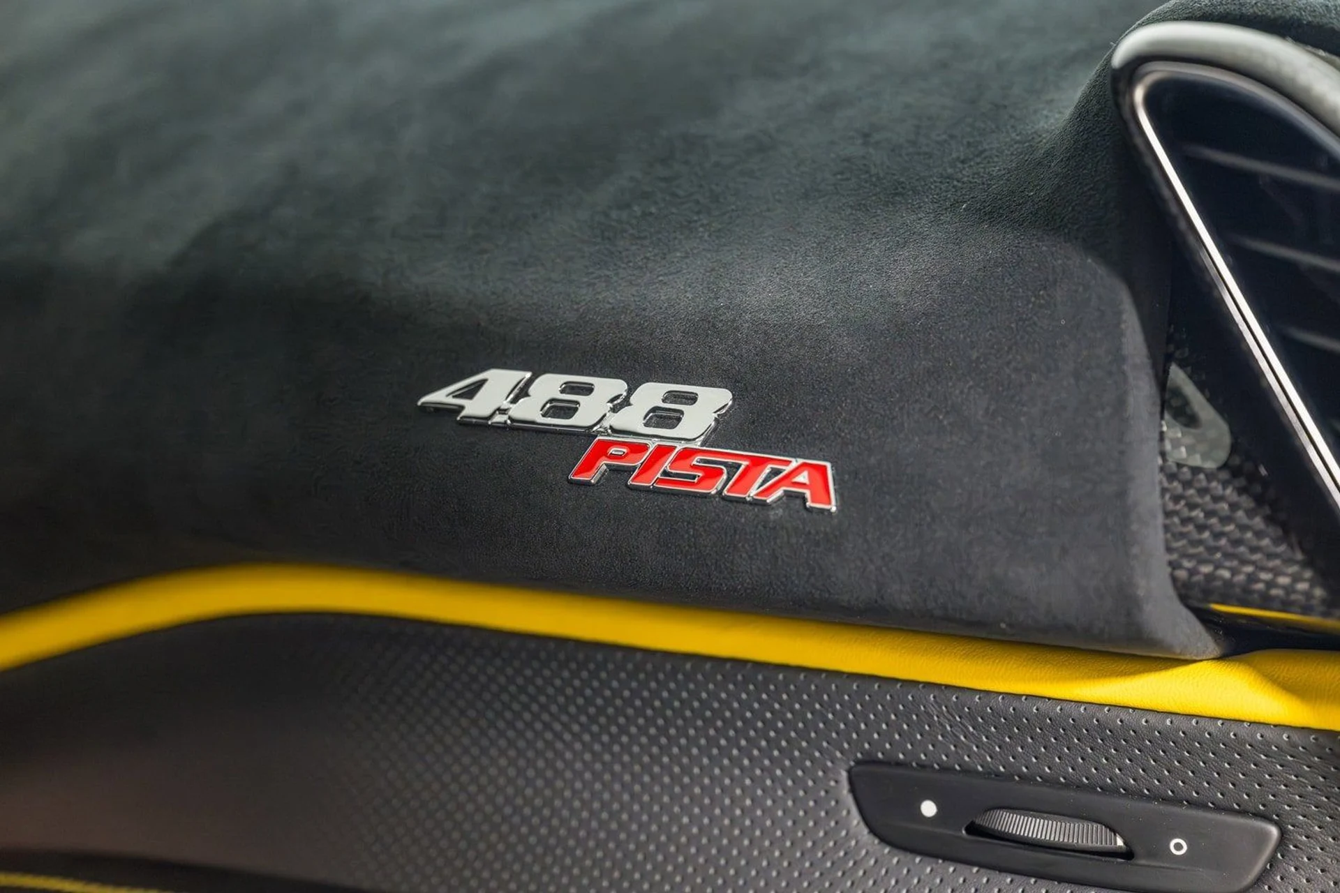 mph031_1400235625_ac43565c76fc4512bcfc483b0d93e68c_aeb24f0251