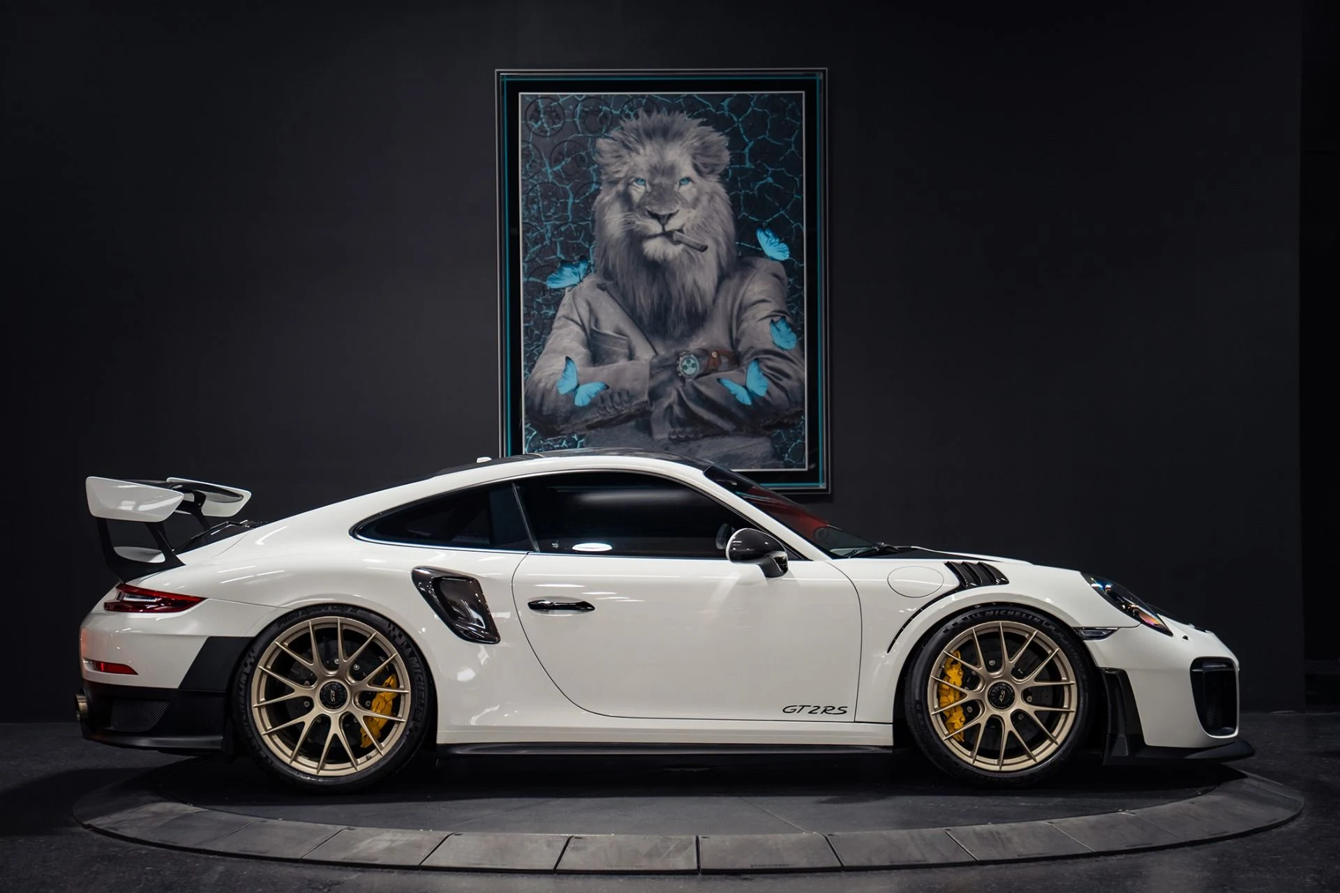 mph031_1418804797_Used_2018_Porsche_911_GT_2_RS_Weissach_Package_1786135018_a2464d9199