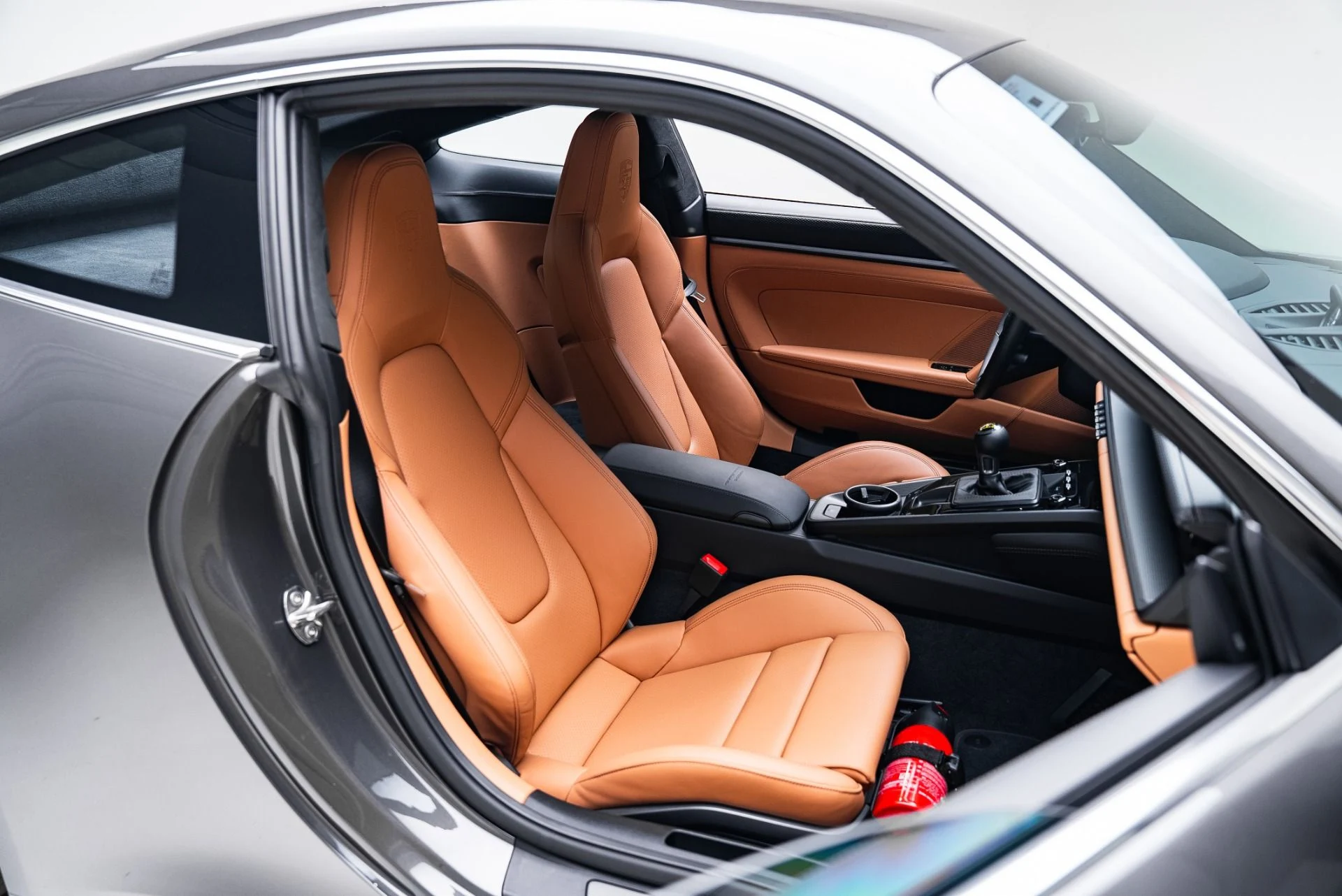 mph031_1424000363_Used_2024_Porsche_911_GT_3_Touring_1765917490_b00eac67b1