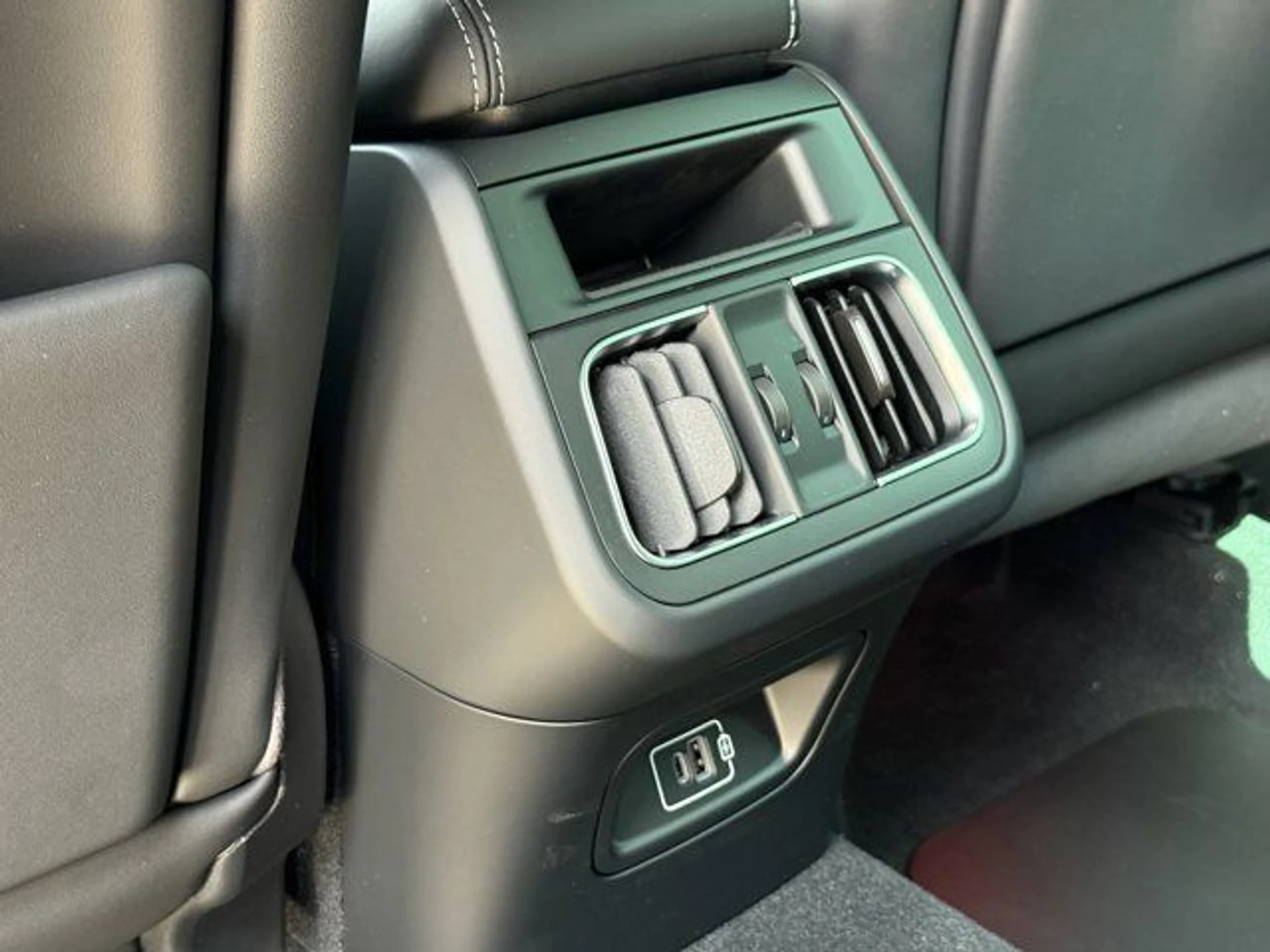 mph031_1443385008_a70cfa1c0da649f1b0e9d28f73341f87_d4e72e952c