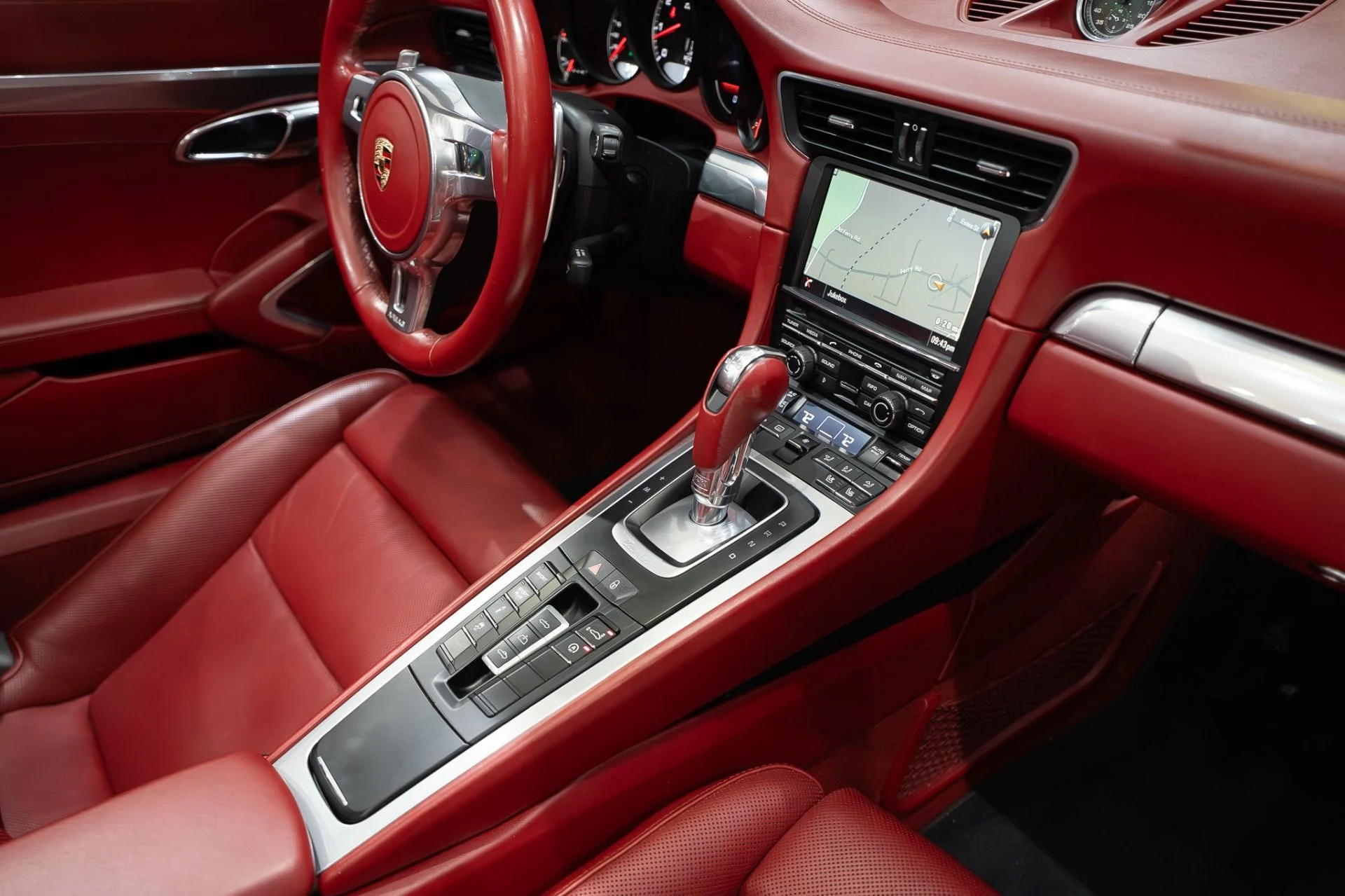 mph031_1461706874_13247_p32_l_314b834ebc