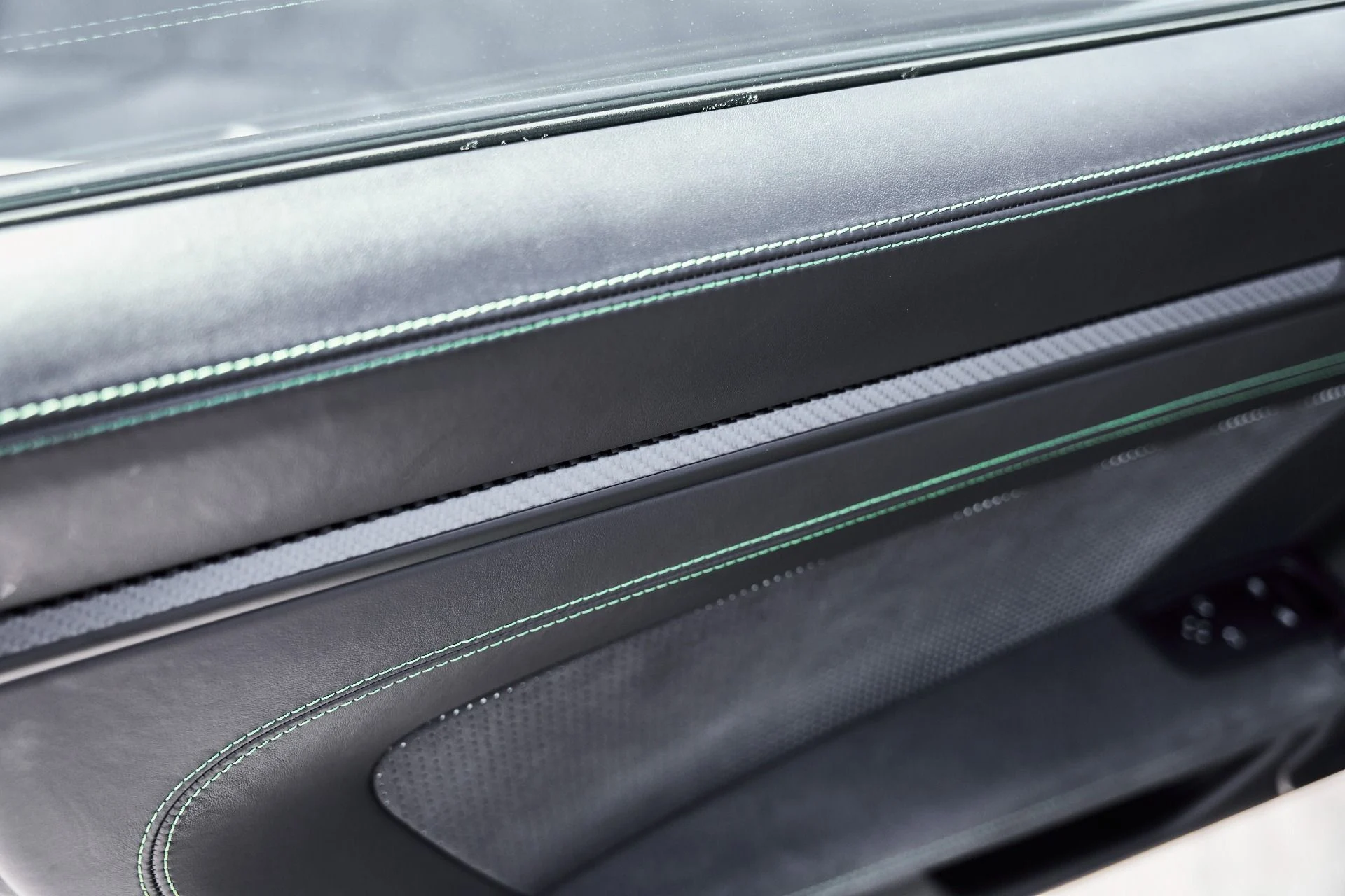 mph031_1461902673_Used_2025_Porsche_911_GT_3_RS_1776295551_9dddfaf47e