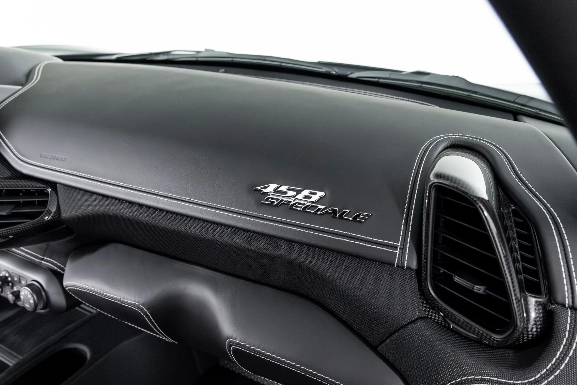 mph031_1463491264_Used_2015_Ferrari_458_Speciale_1765990118_4fa0762716