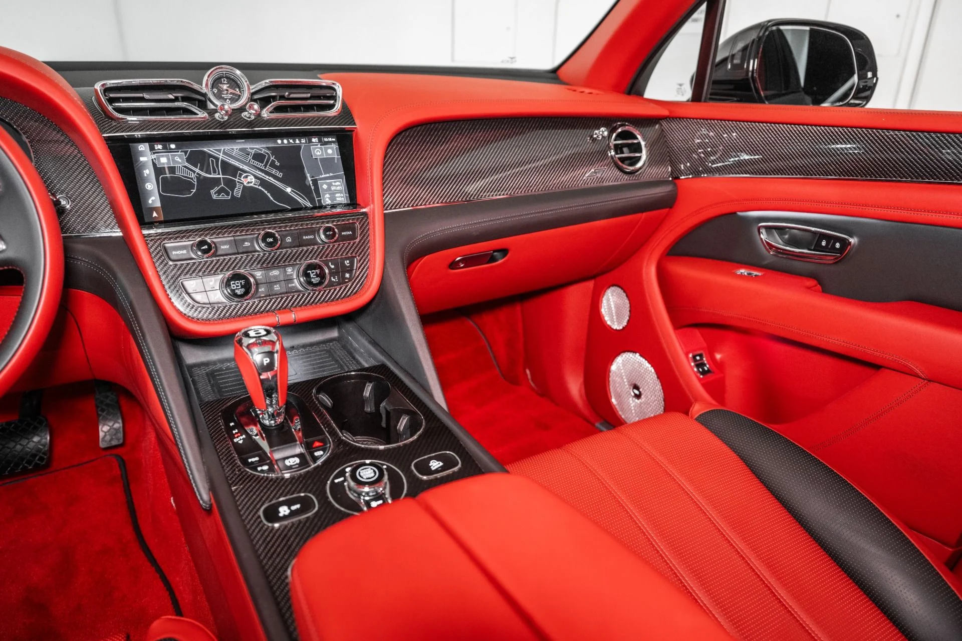 mph031_1476111340_Used_2022_Bentley_Bentayga_1745074320_4995a07318