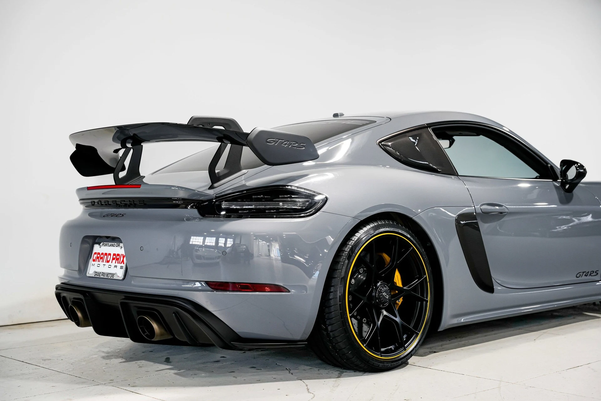 mph031_1476467505_38818f9ccbe15981c5f4f483a716f9cax_e739822023