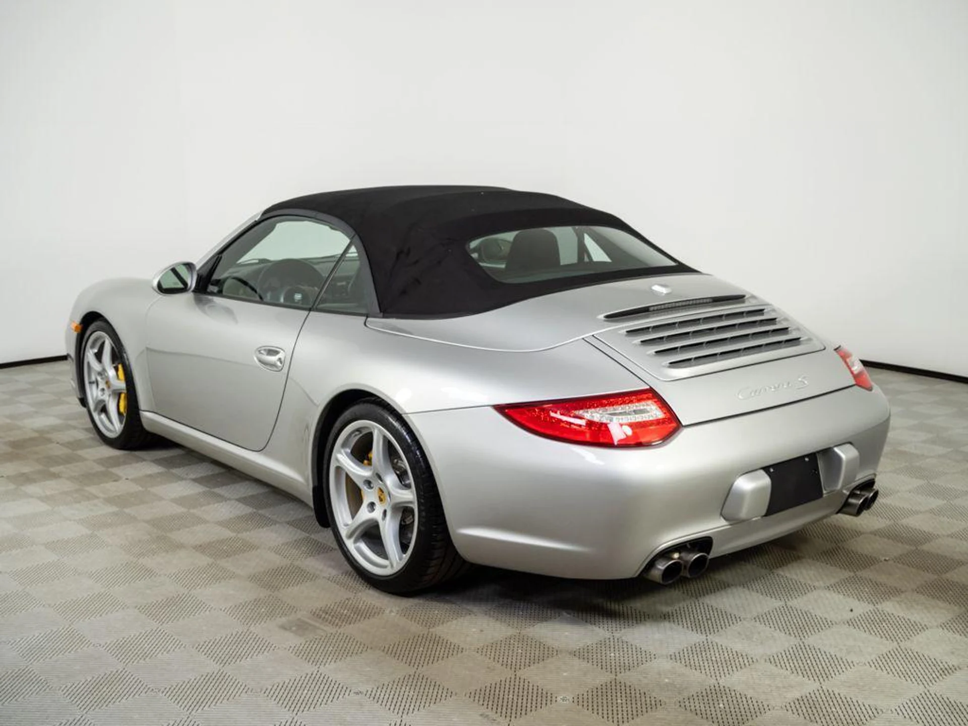 mph031_1482130171_R_Rnef_O_Si_SMJ_Ie_l_M_Zx_Qr9_So_P0dg_65a2d24ddf